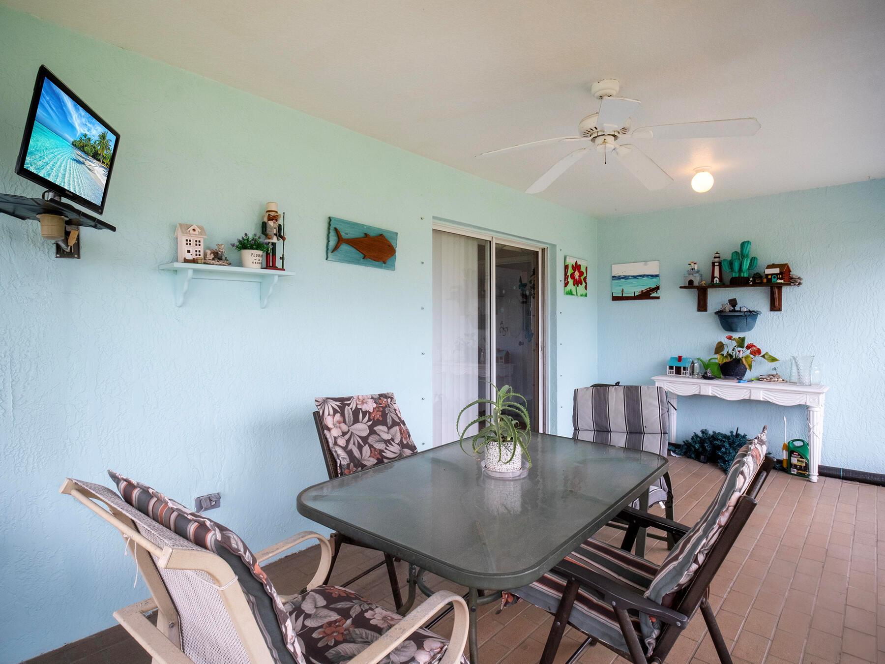 Spanish Lakes - Residential