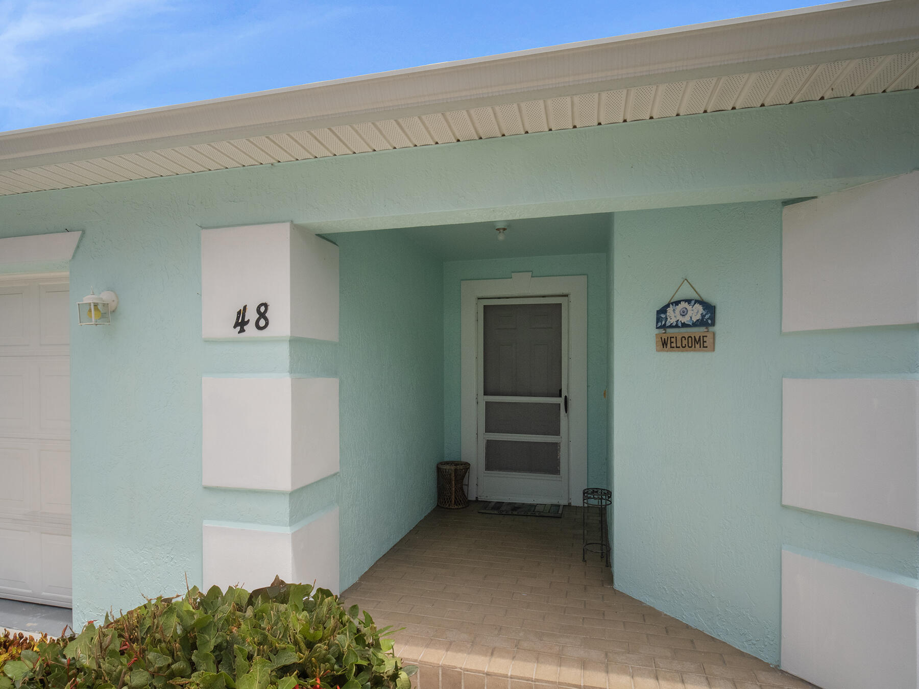 48 Mariposa Lane