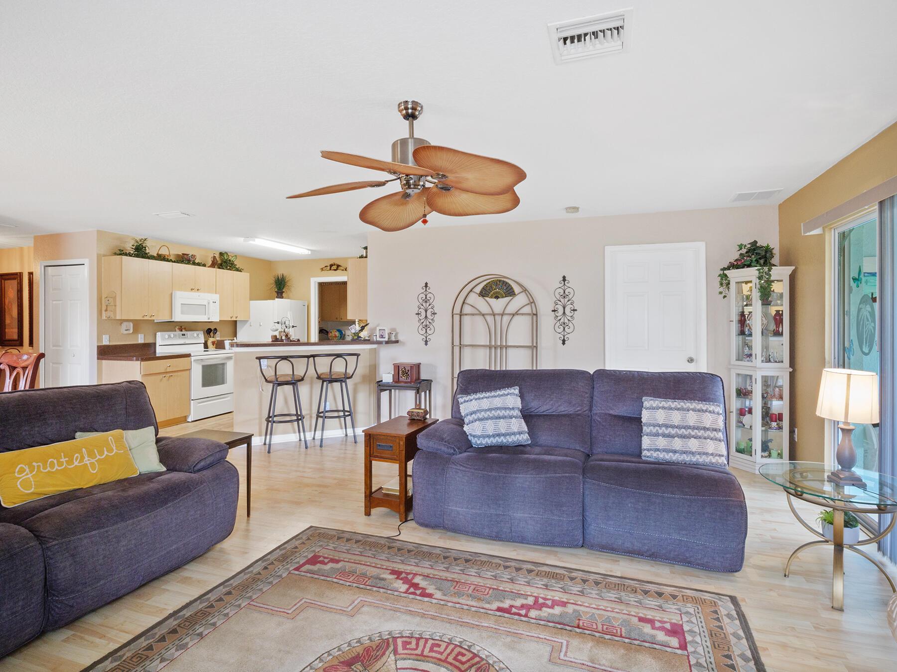 Spanish Lakes - Residential