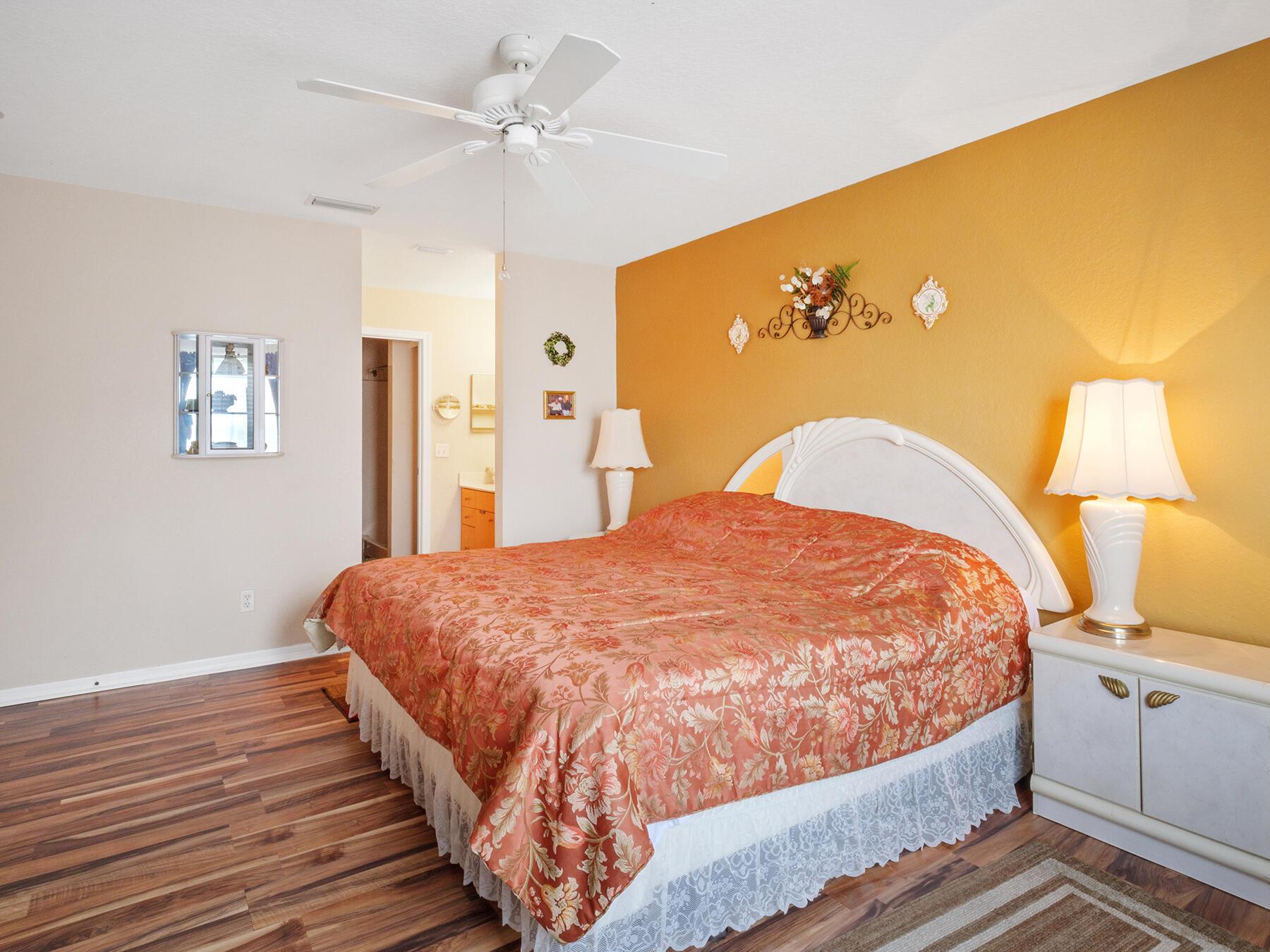 Spanish Lakes - Residential