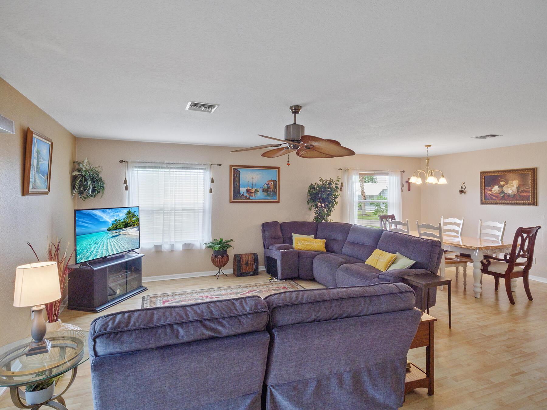 Spanish Lakes - Residential