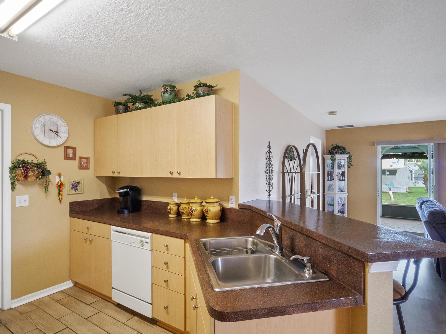 Spanish Lakes - Residential