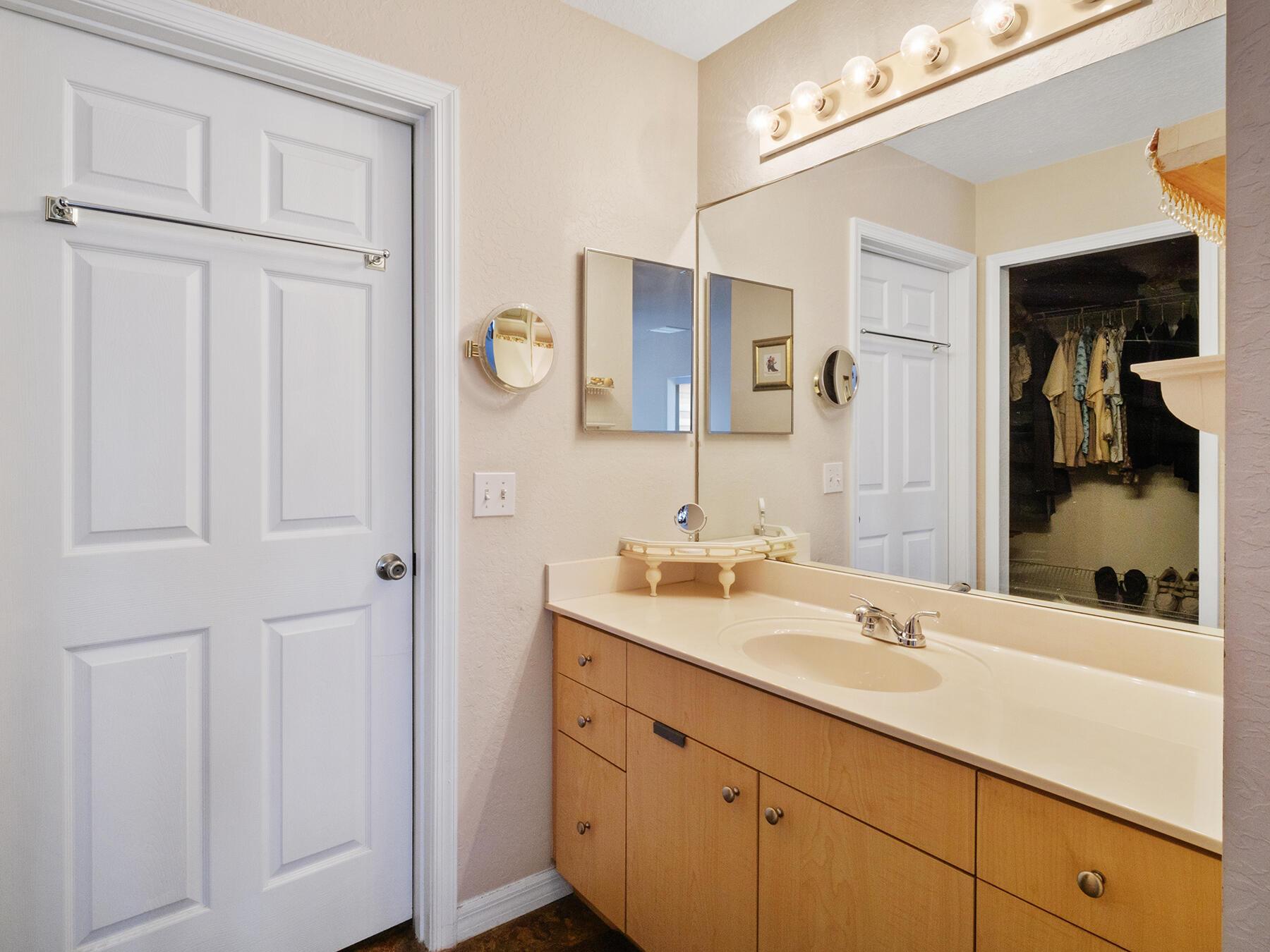 Spanish Lakes - Residential