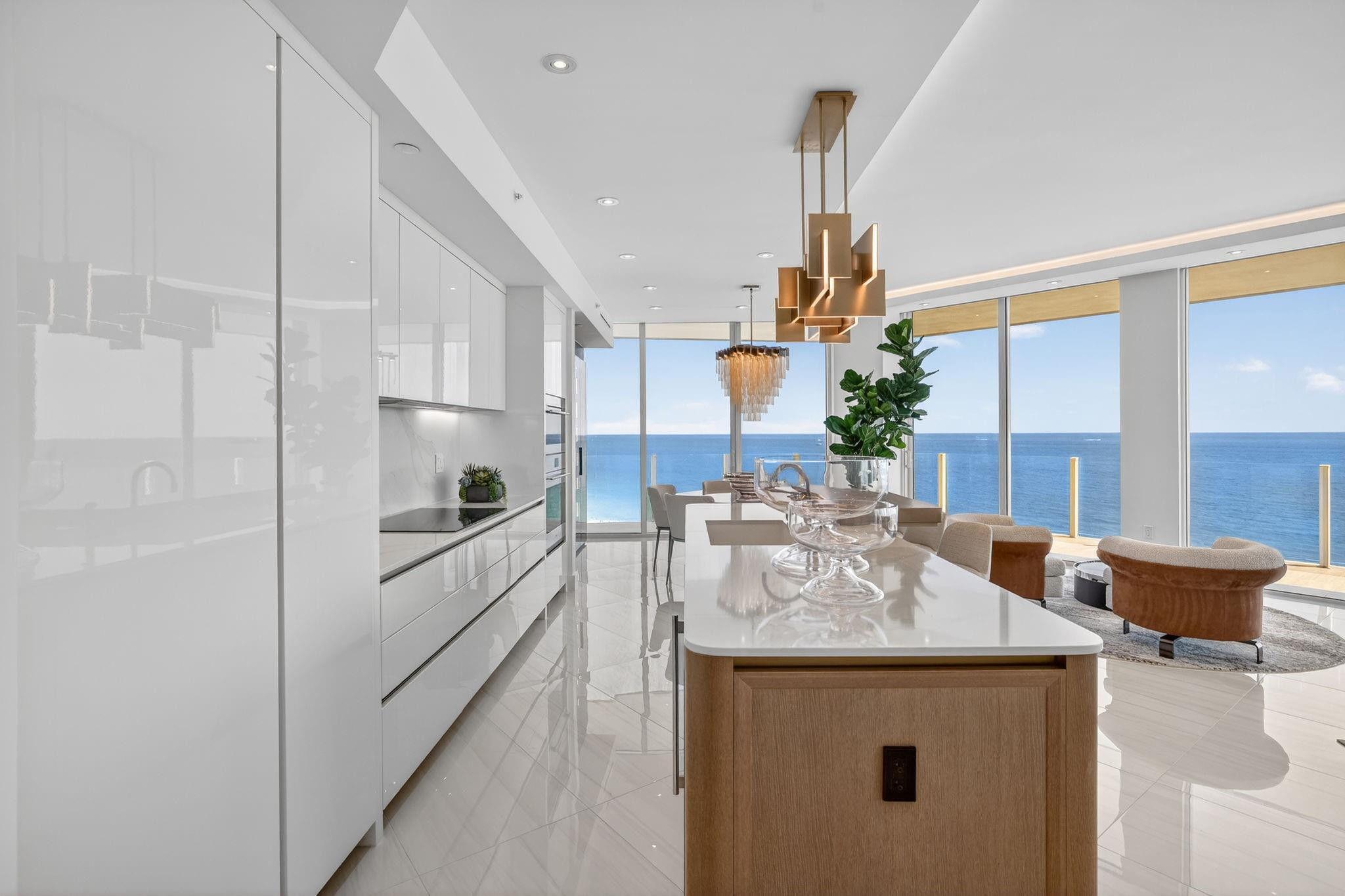 Four Seasons - Residential