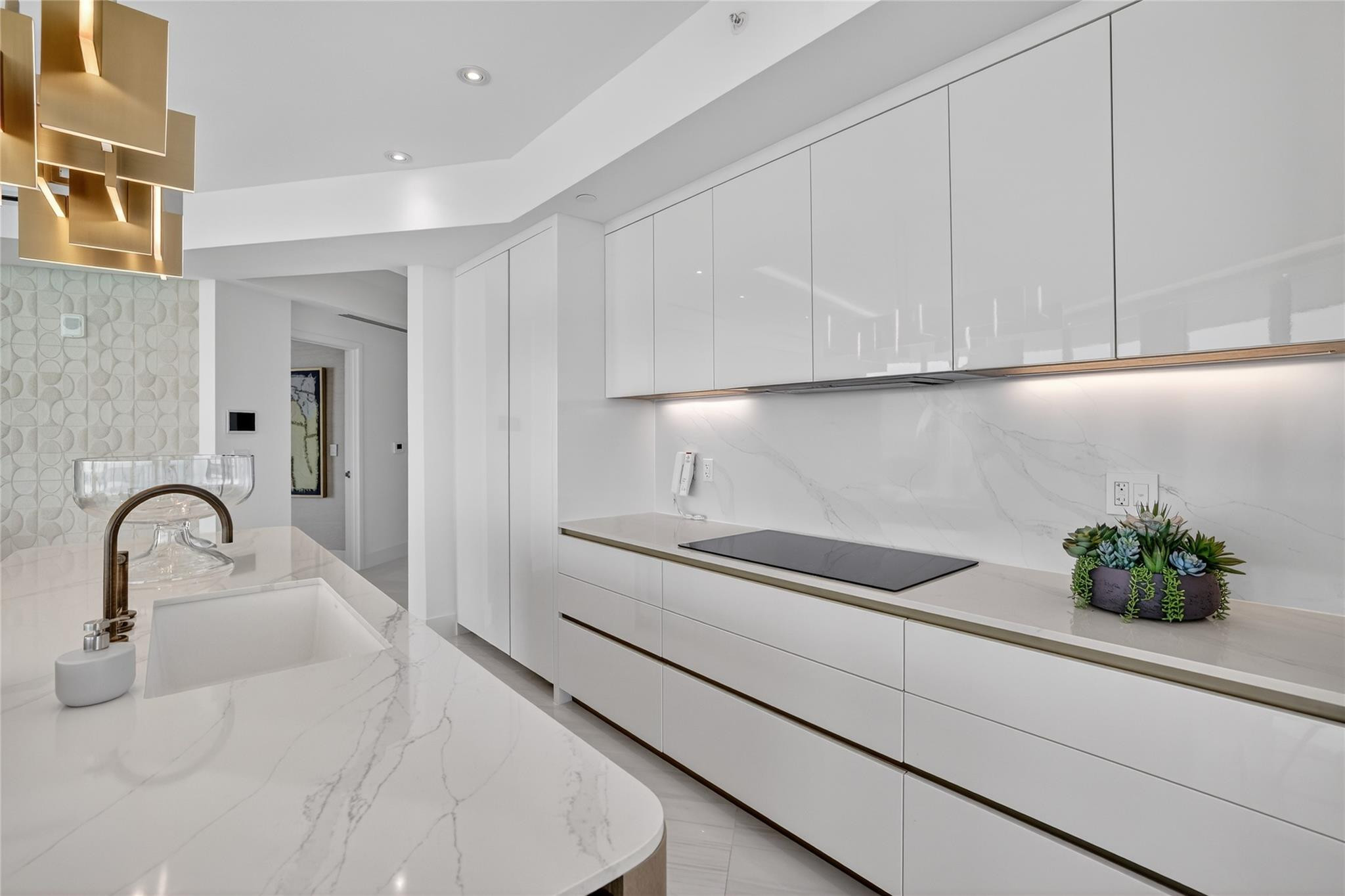 Four Seasons - Residential