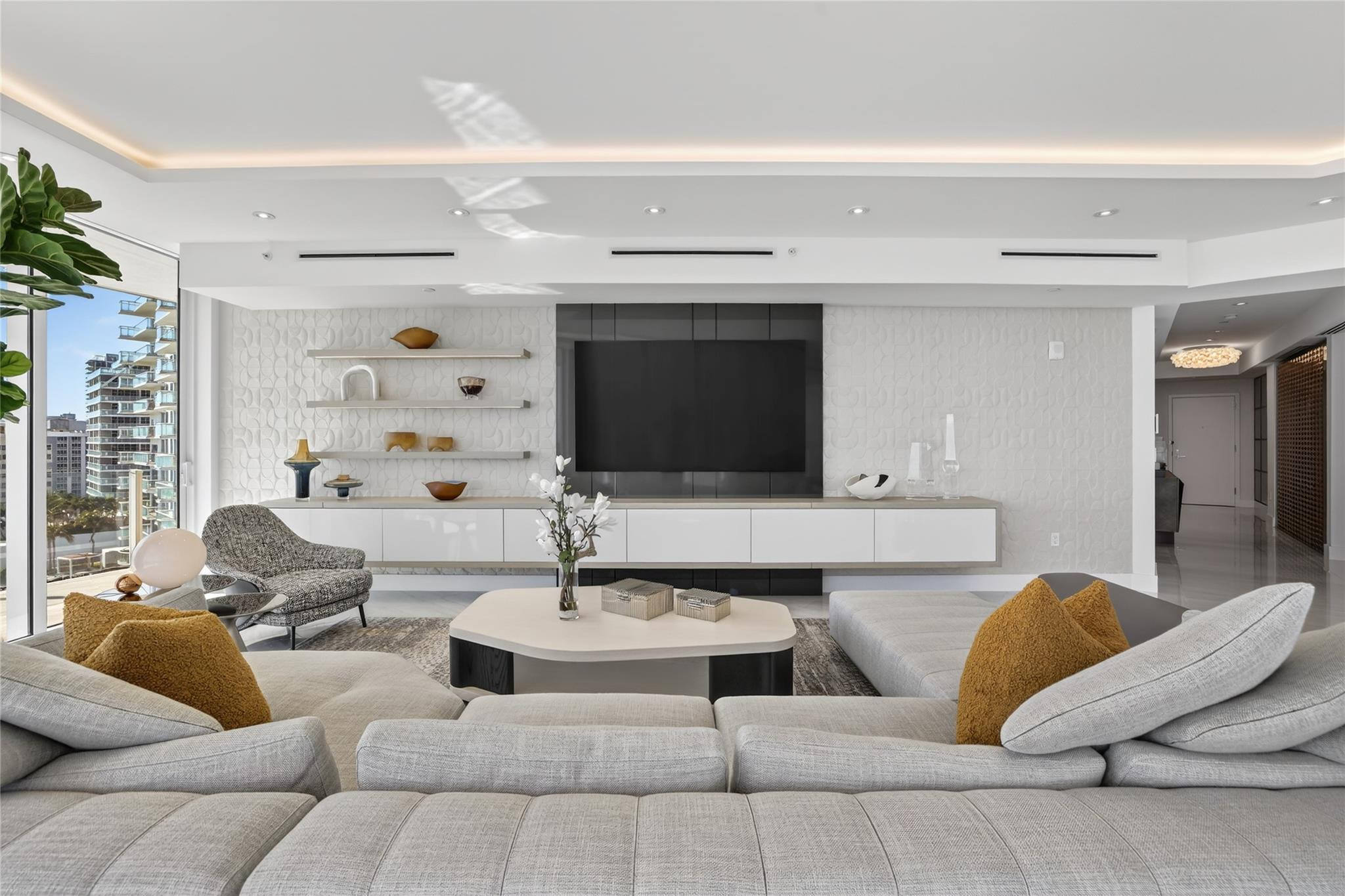 Four Seasons - Residential