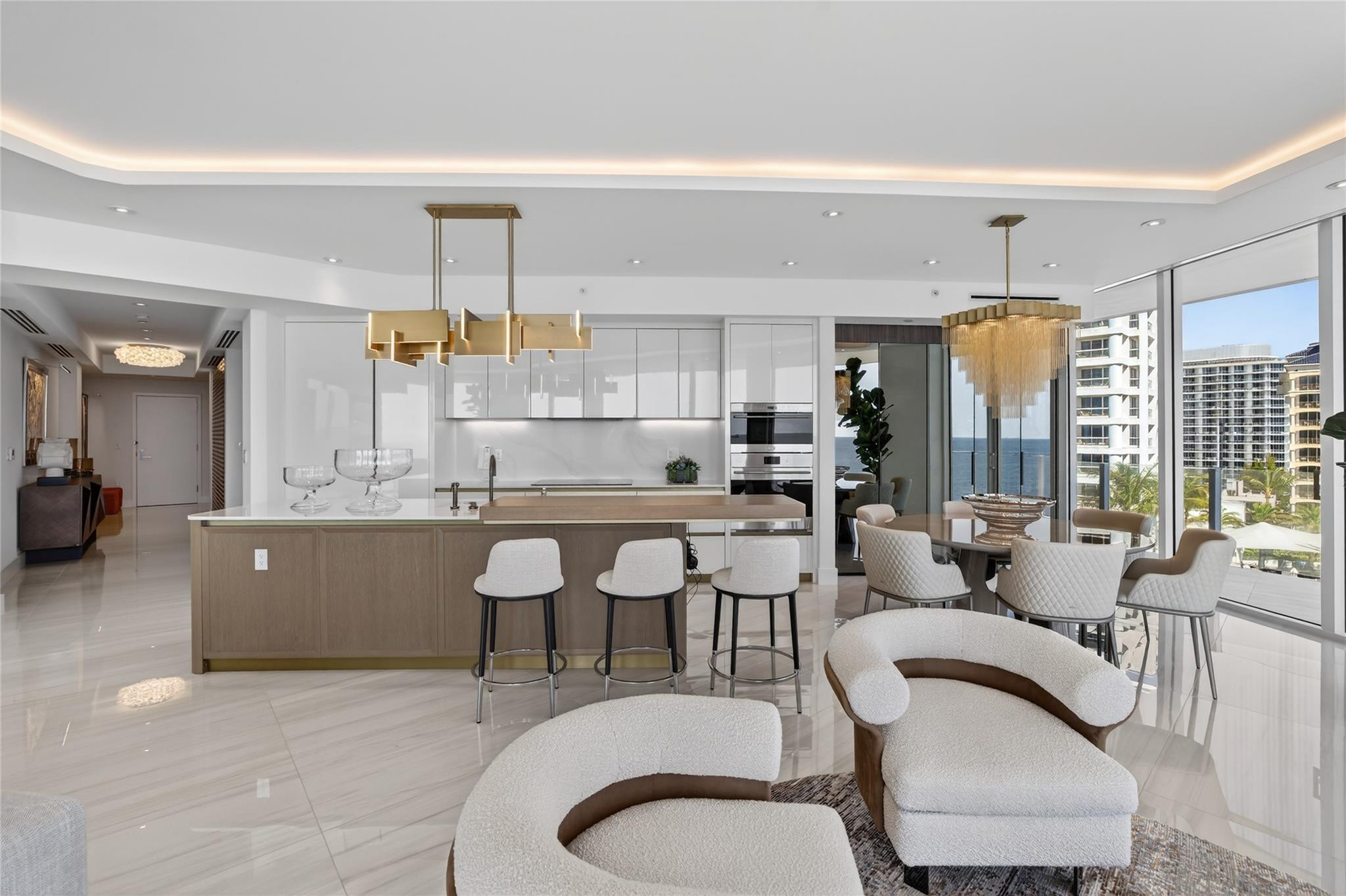 Four Seasons - Residential