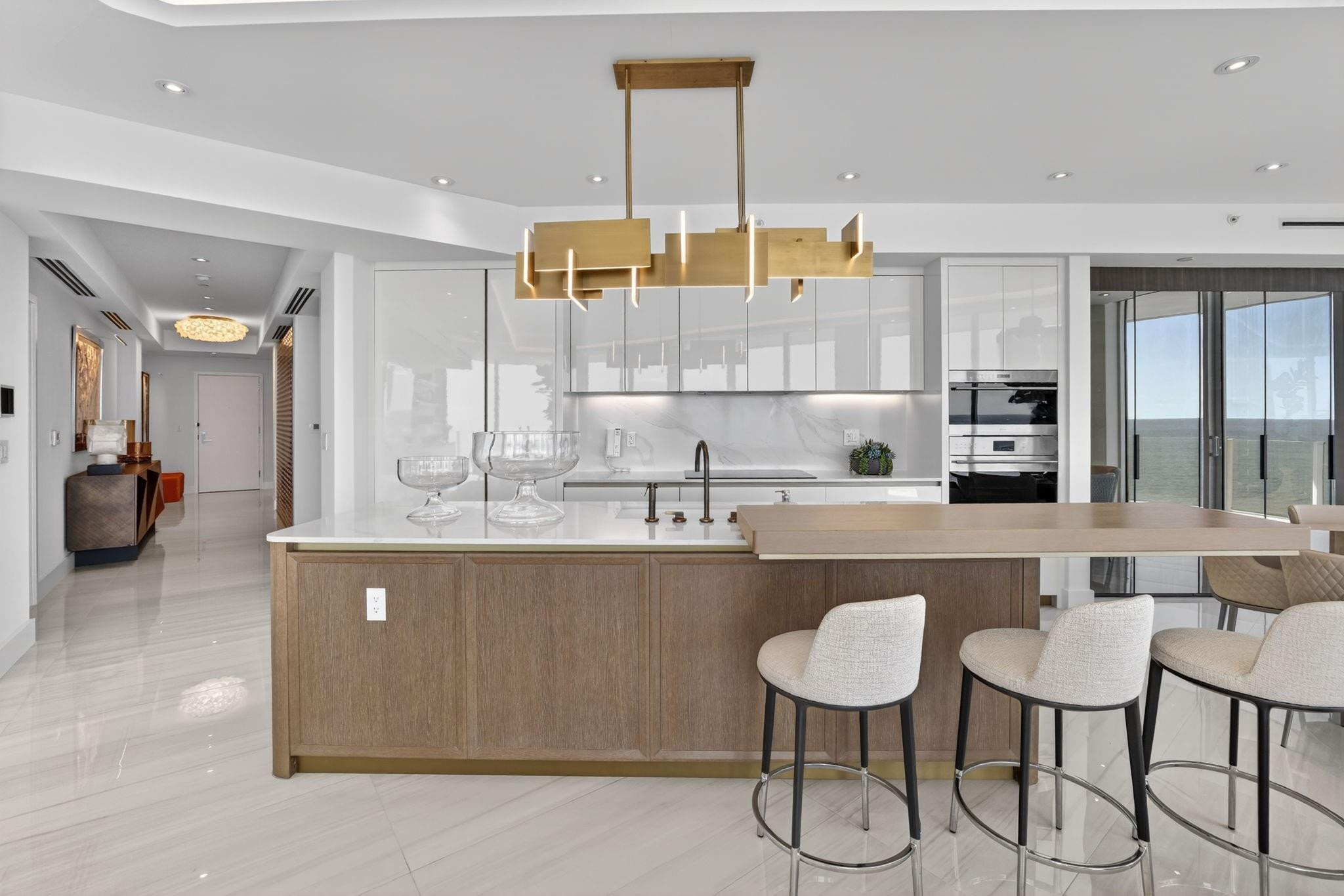 Four Seasons - Residential