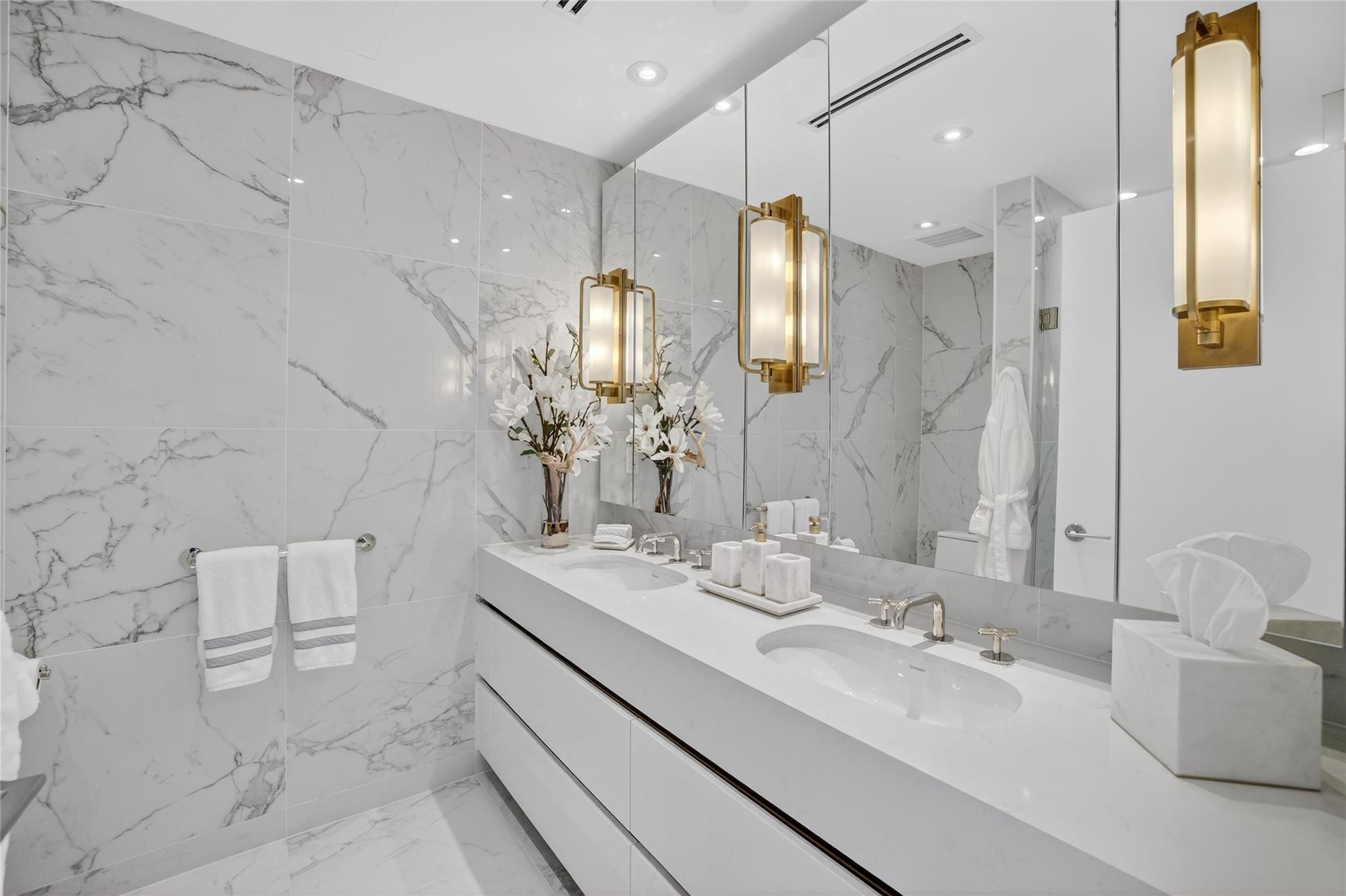 Four Seasons - Residential