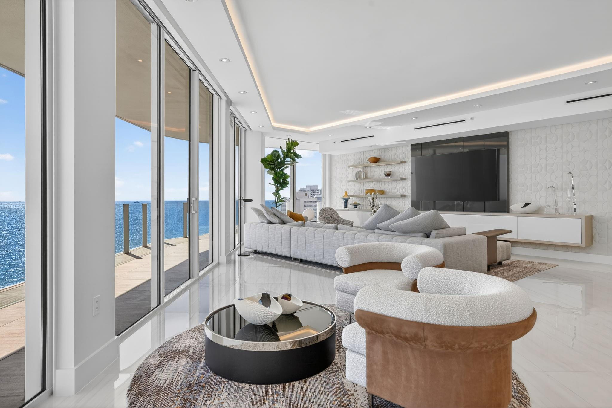 Four Seasons - Residential