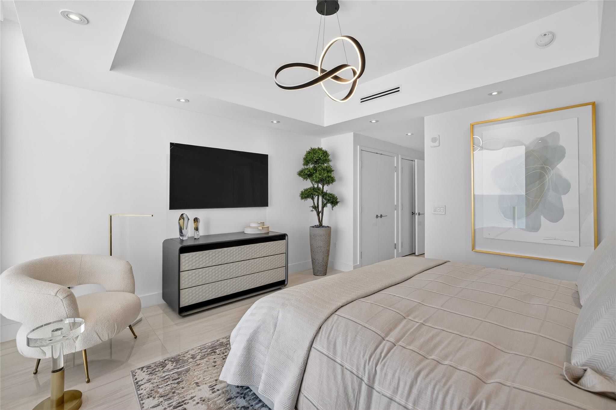 Four Seasons - Residential