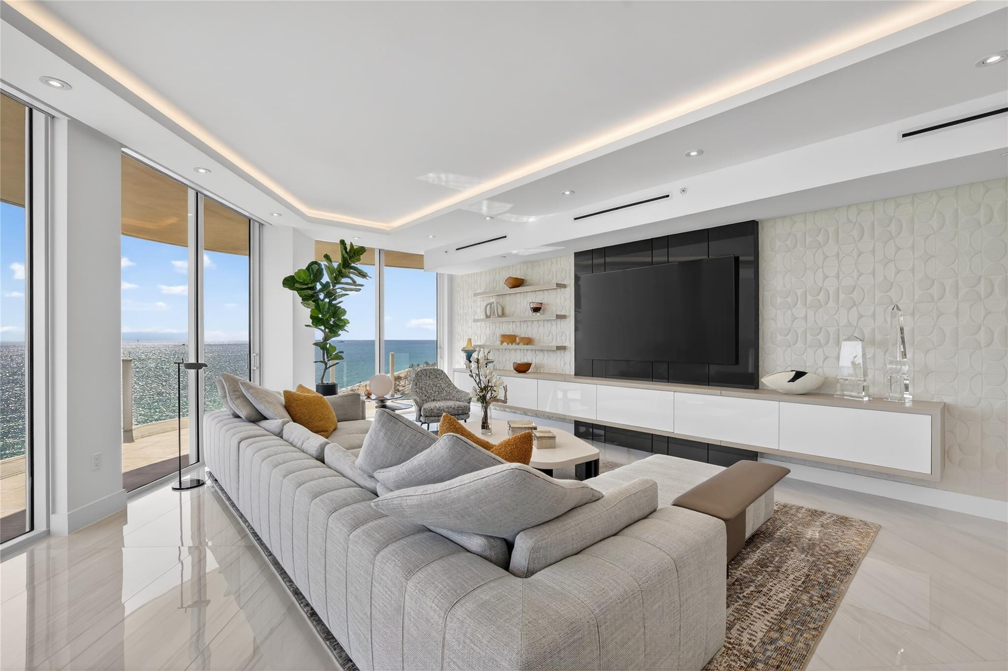 Four Seasons - Residential