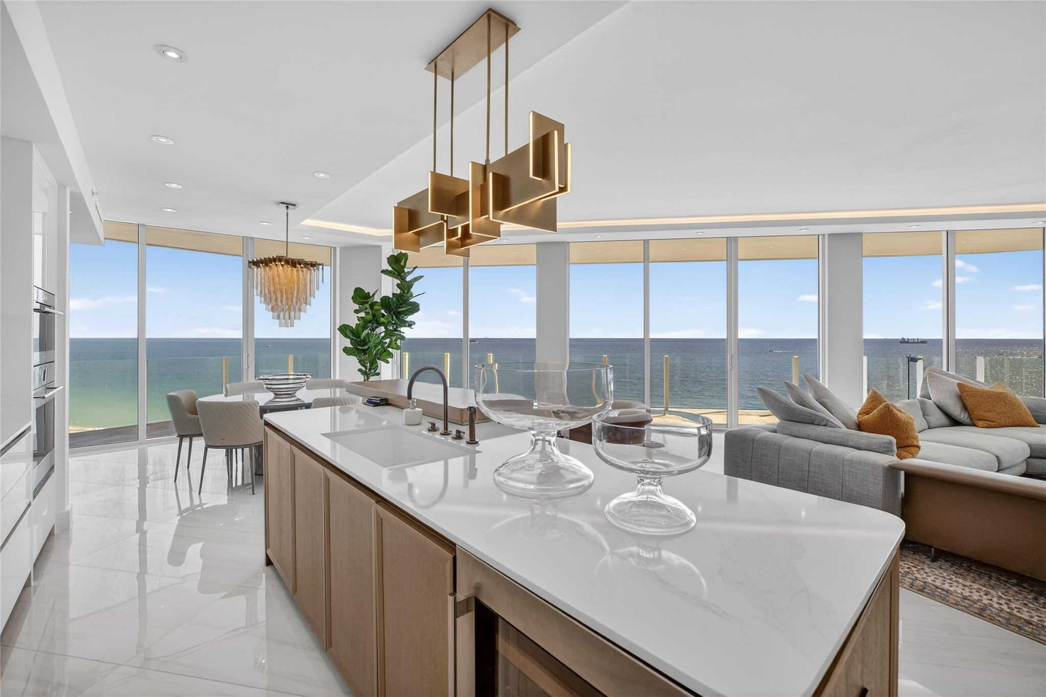 Four Seasons - Residential