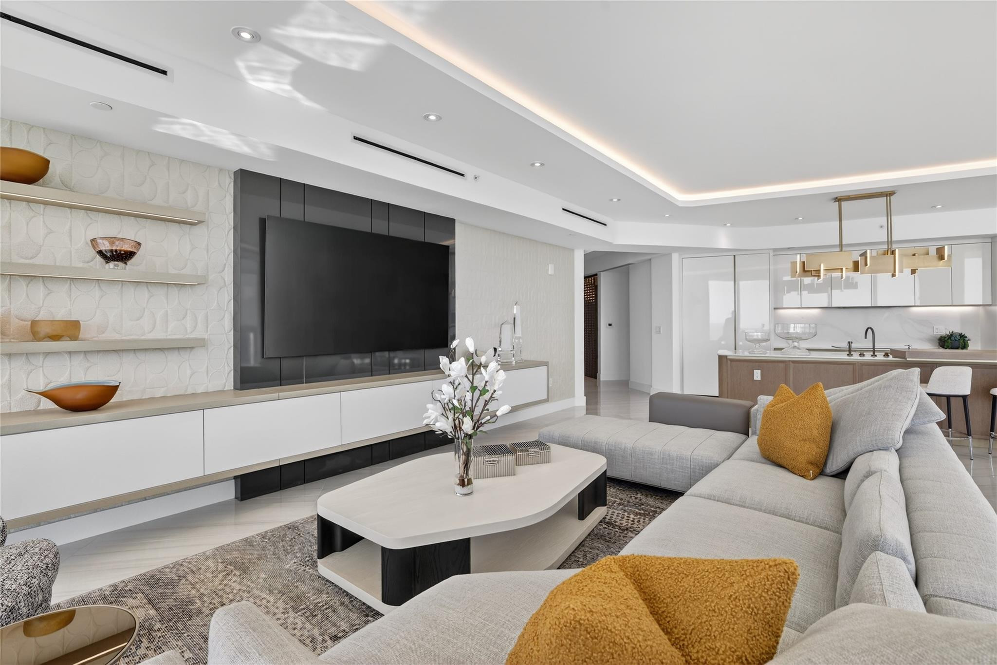 Four Seasons - Residential