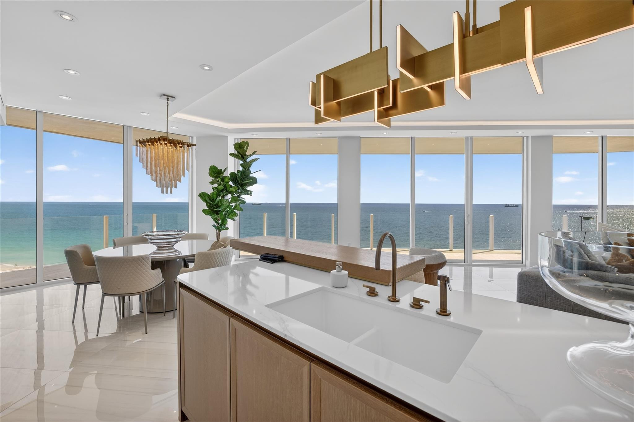 Four Seasons - Residential