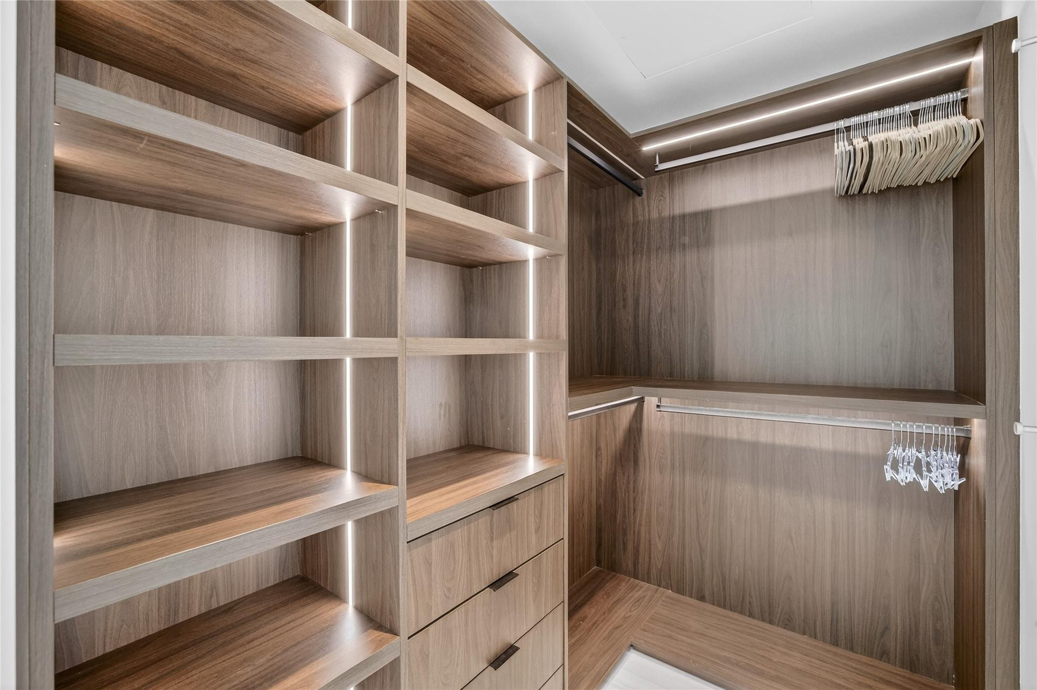 Four Seasons - Residential