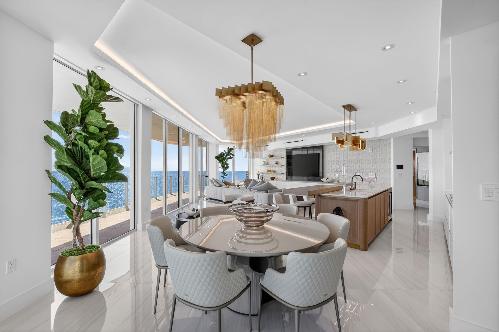 Four Seasons - Residential