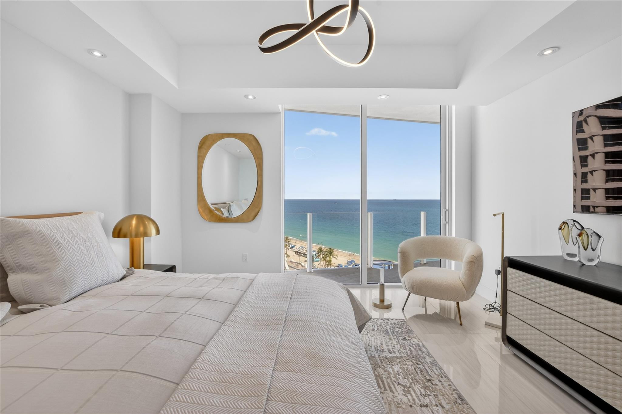 Four Seasons - Residential