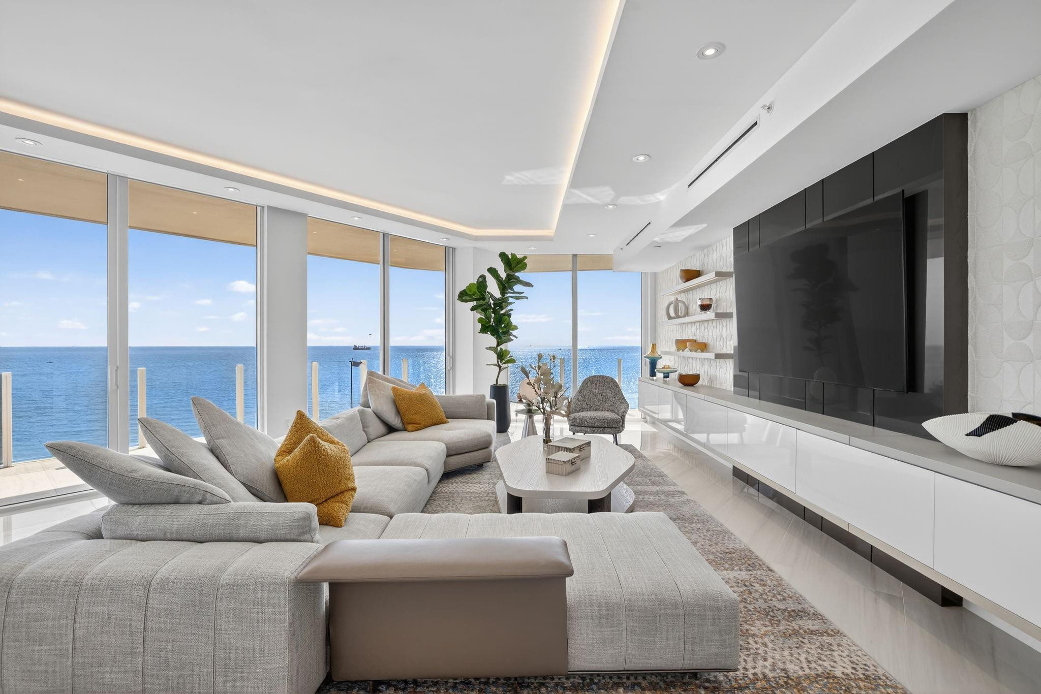 Four Seasons - Residential