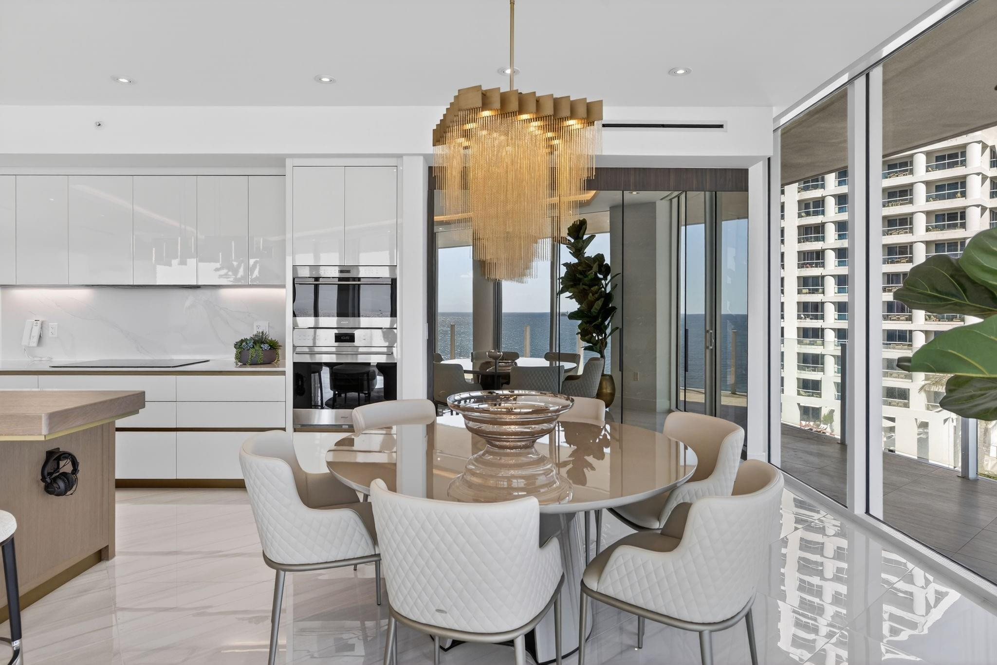 Four Seasons - Residential