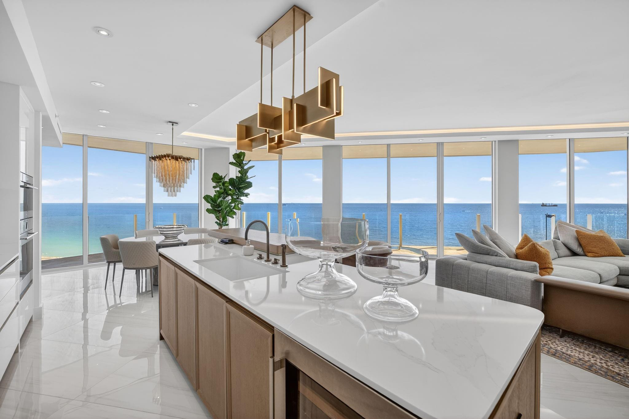 Four Seasons - Residential