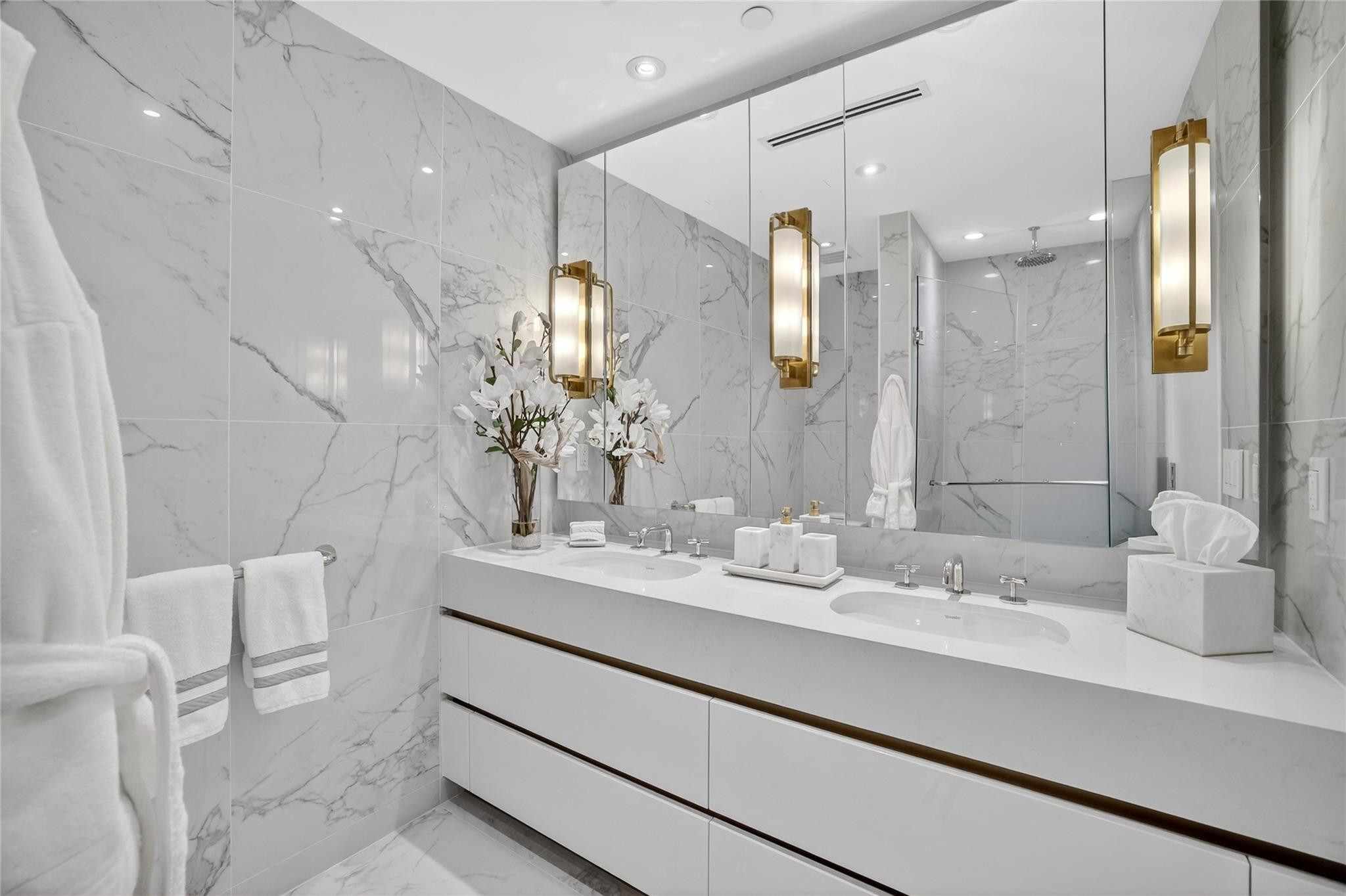 Four Seasons - Residential