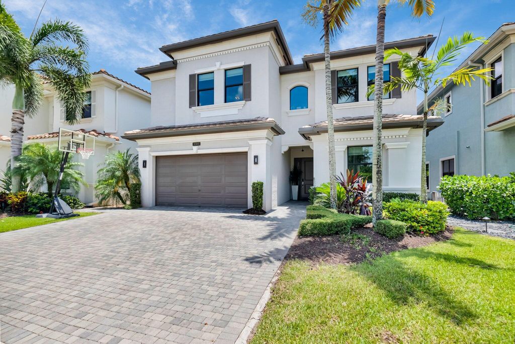 Photo of 9385 Eden Roc Court, Delray Beach, FL 33446 (MLS # R11095338)