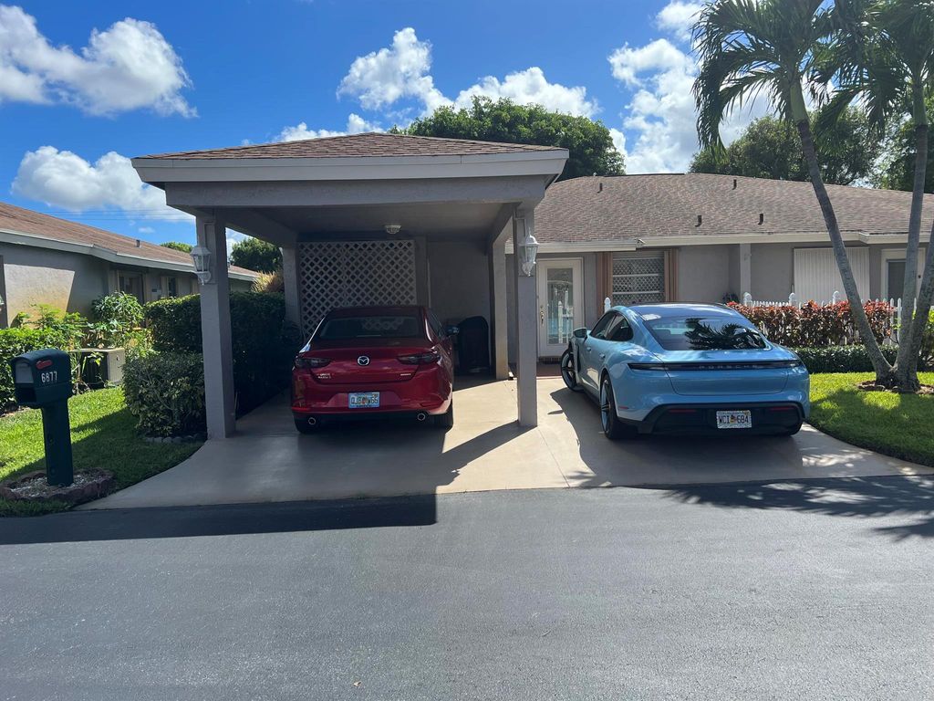 Photo of 6877 Moonlit Drive, Delray Beach, FL 33446 (MLS # R10974726)
