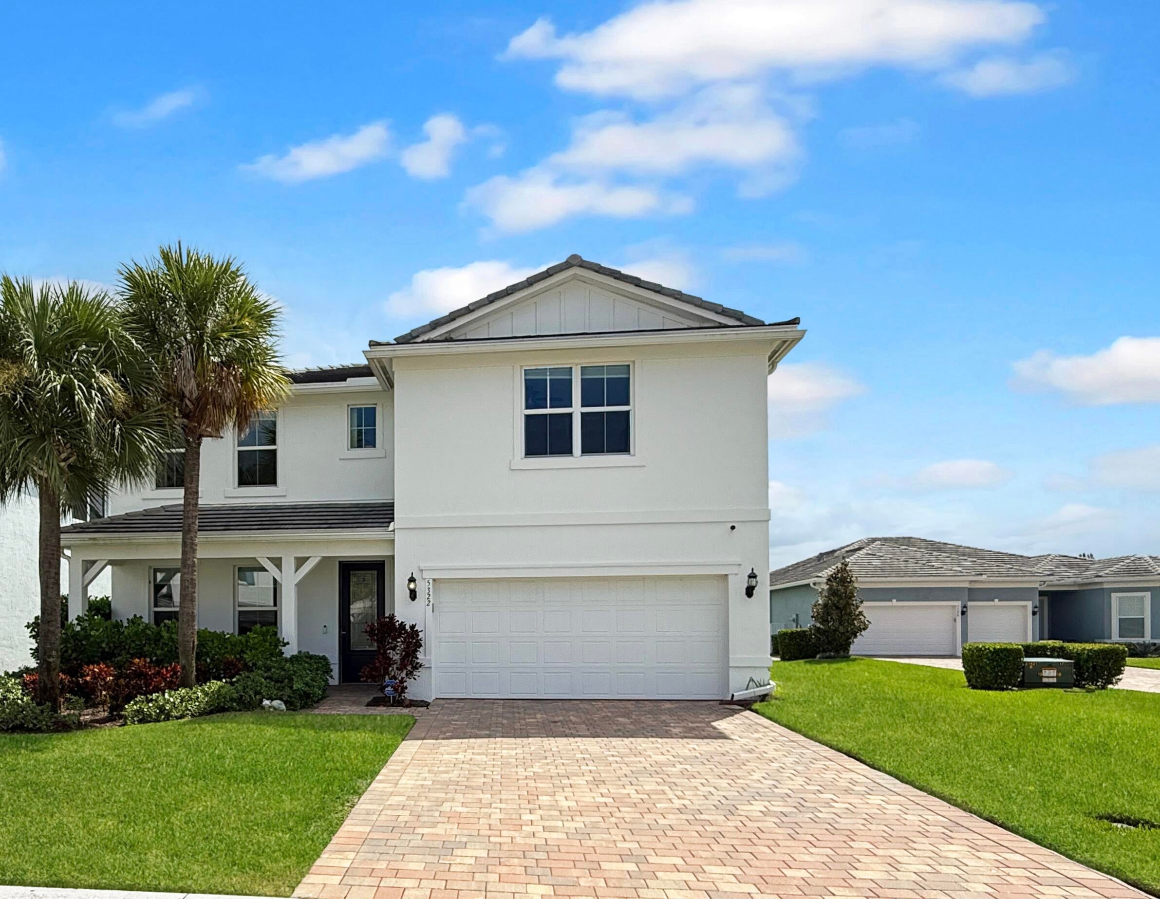 5322 YELLOW WATER LILY Court