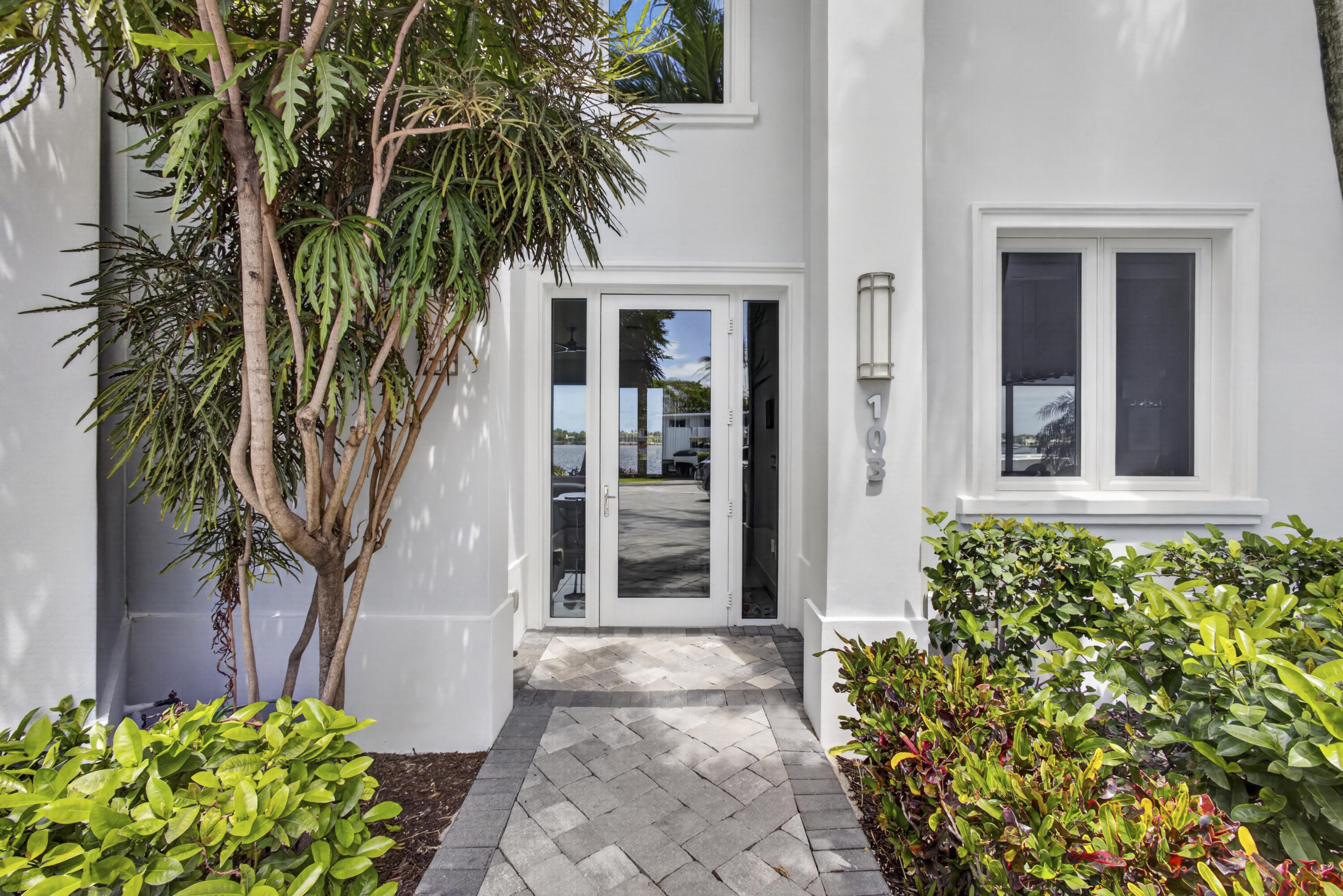 103 Water Club Court S