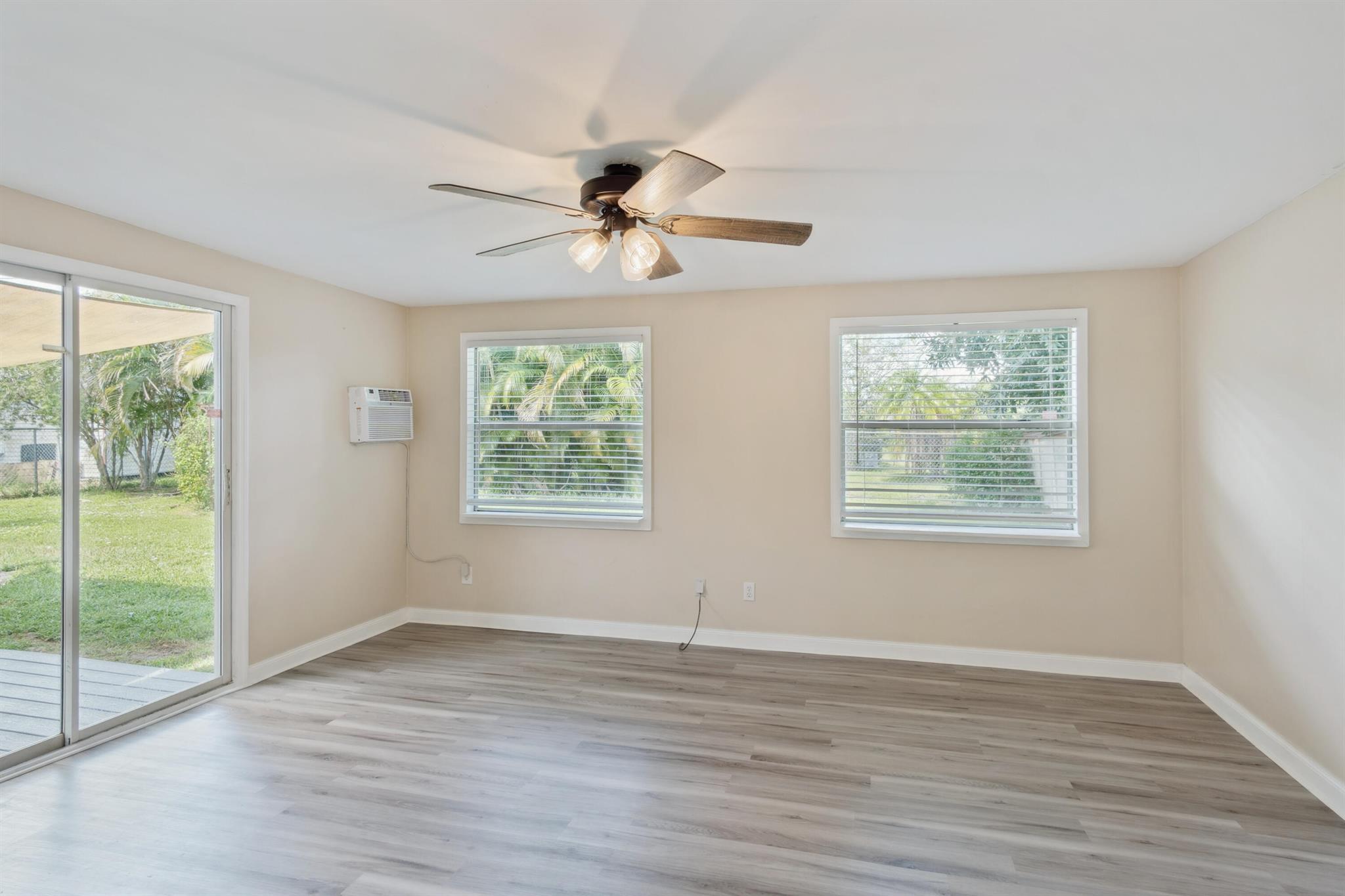 RIVER PARK UNIT 2 - Residential