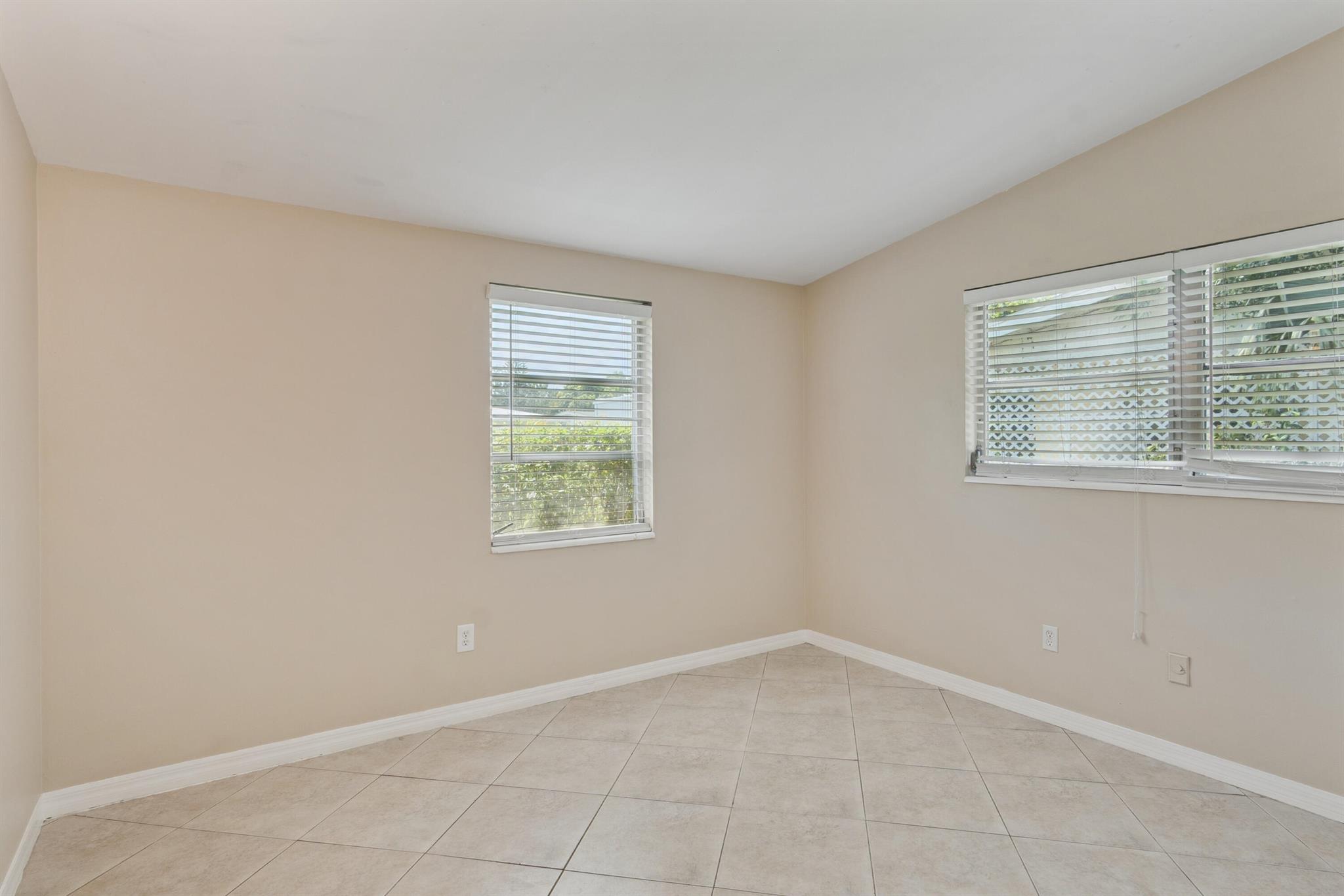 RIVER PARK UNIT 2 - Residential