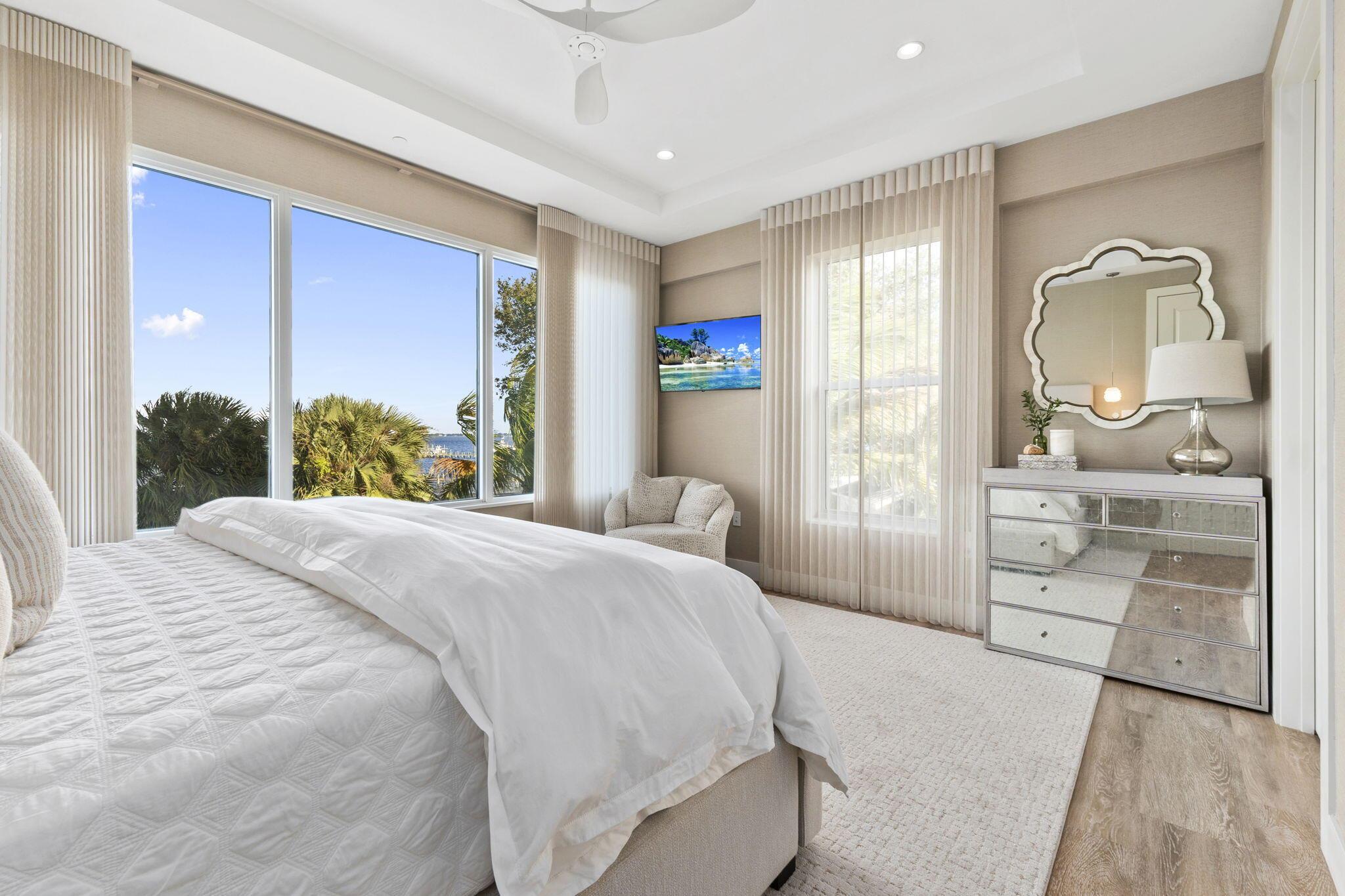 SAILFISH COVE CONDOMINIUM - Residential