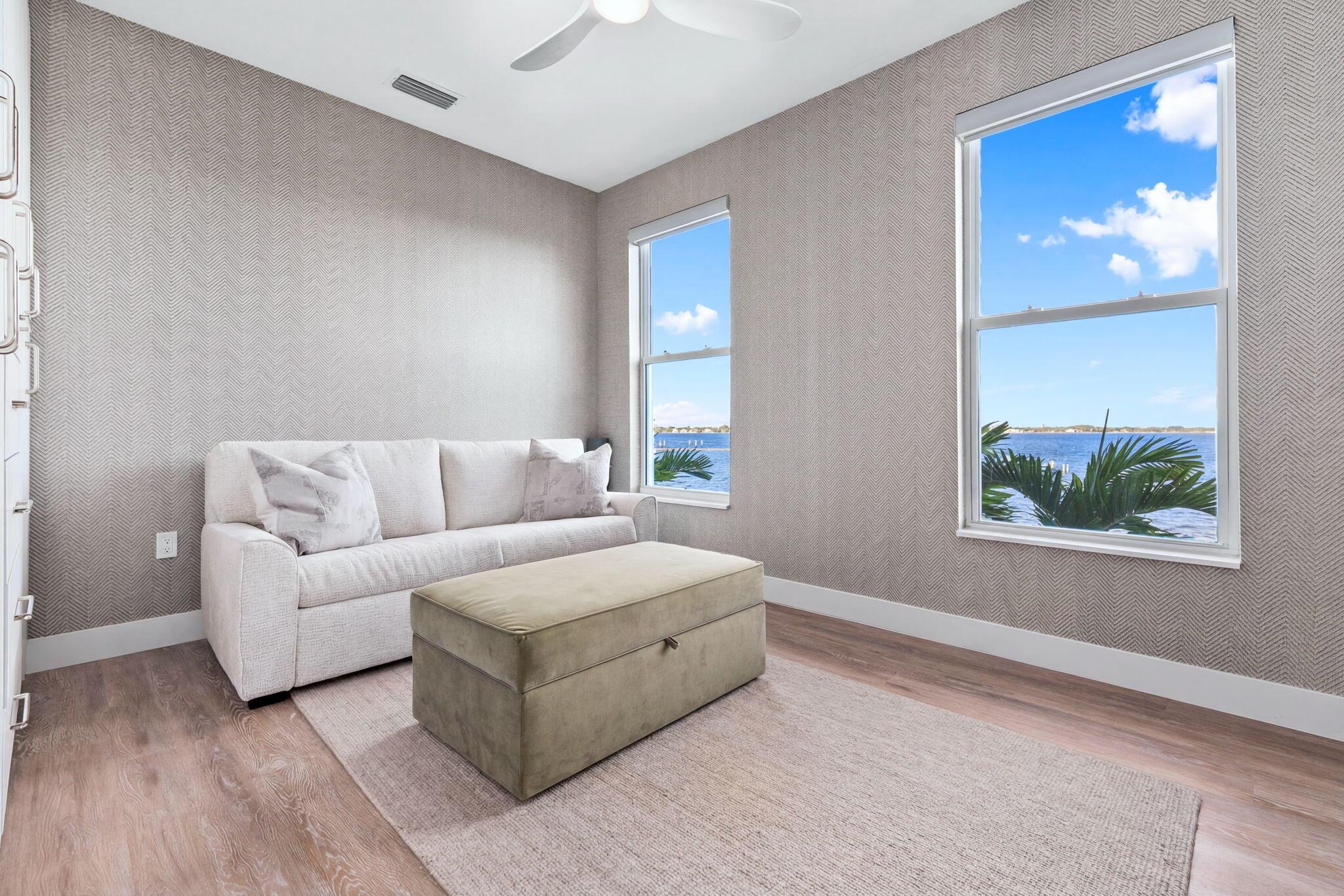 SAILFISH COVE CONDOMINIUM - Residential