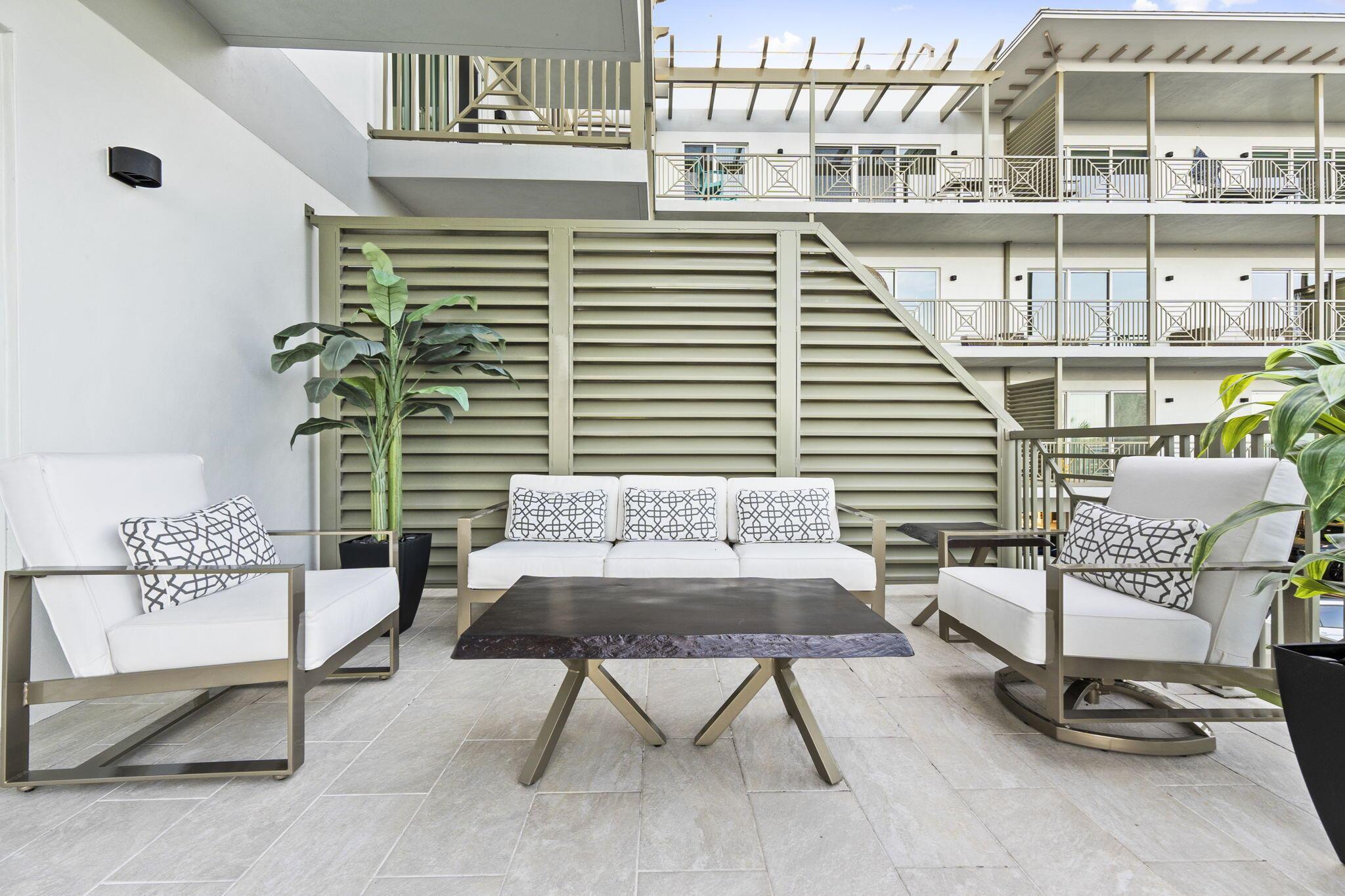 SAILFISH COVE CONDOMINIUM - Residential