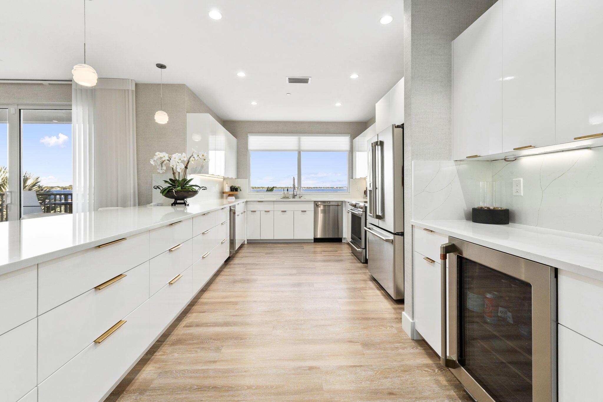 SAILFISH COVE CONDOMINIUM - Residential