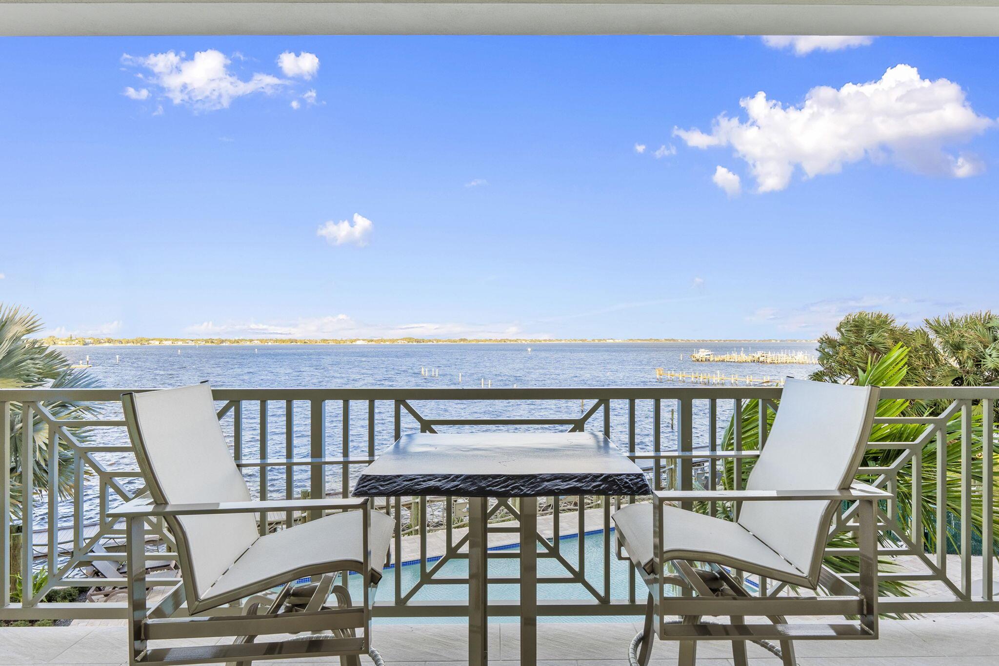 41 SW Seminole Street 206