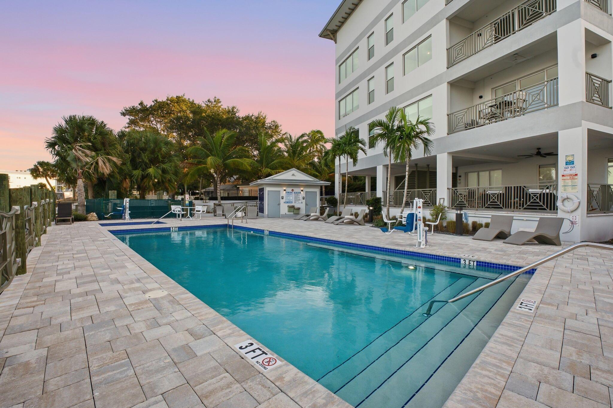 SAILFISH COVE CONDOMINIUM - Residential