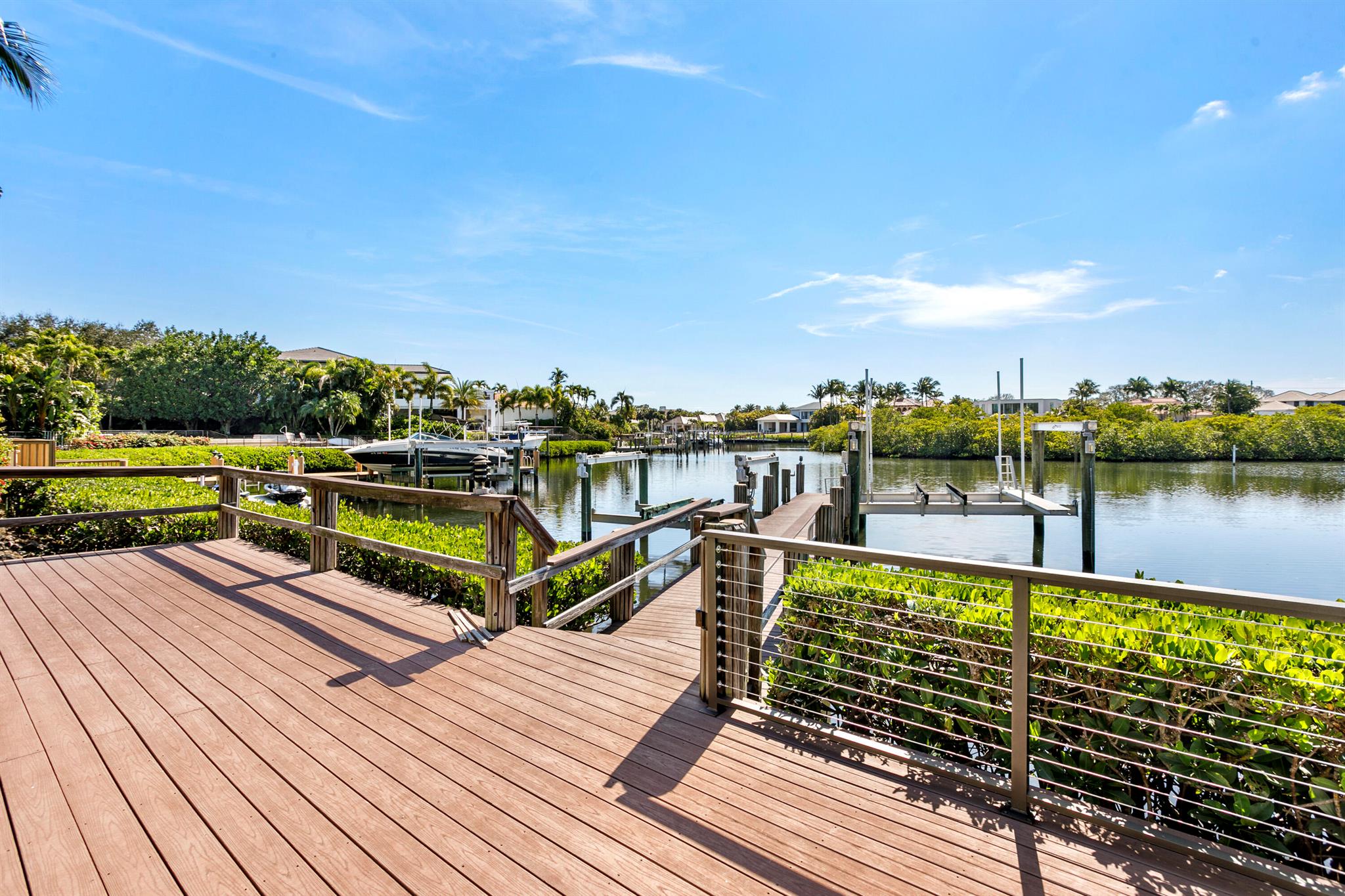 ADMIRALS COVE - Residential