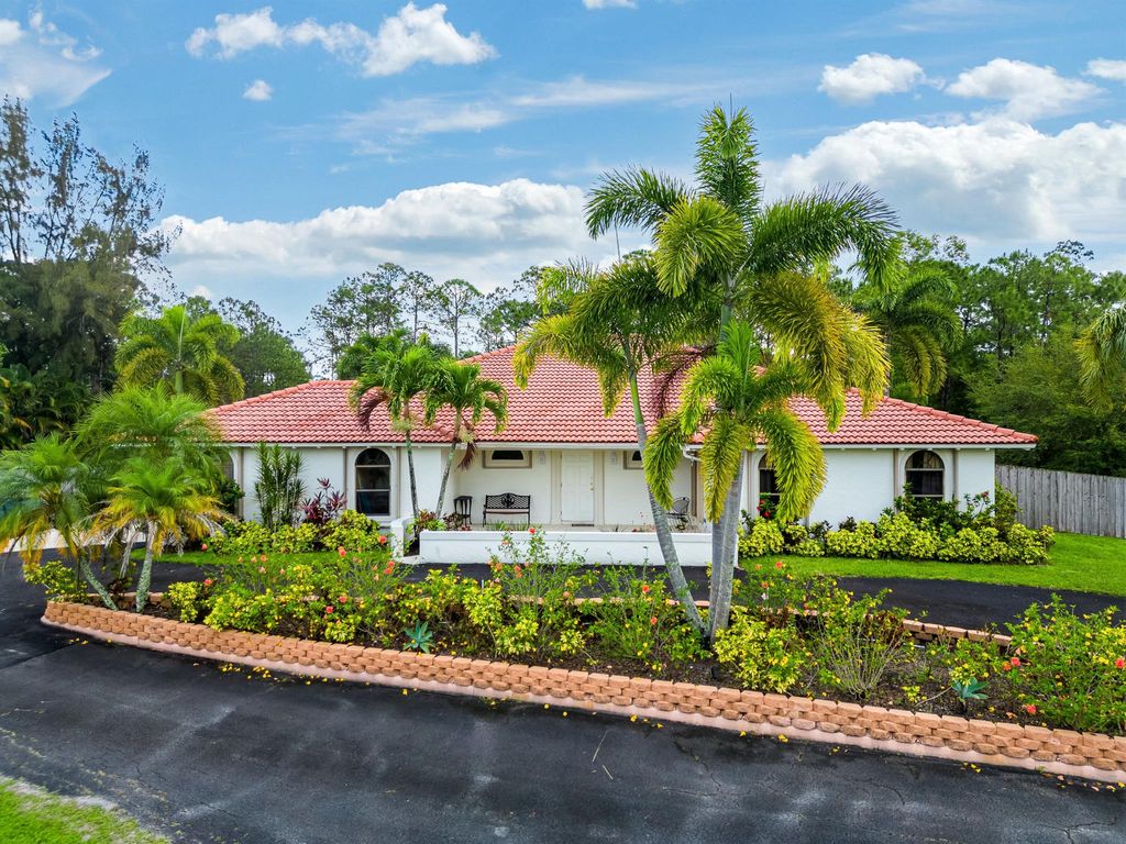 Photo of 15240 111th Terrace N, Jupiter, FL 33478 (MLS # R10914698)