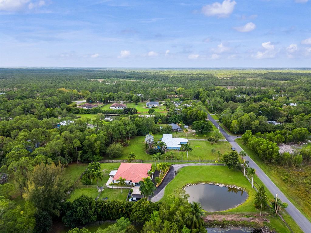 Photo of 15240 111th Terrace N, Jupiter, FL 33478 (MLS # R10914698)