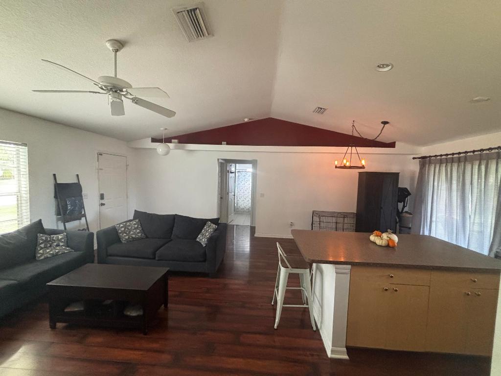 PORT ST LUCIE SECTION 9 - Residential