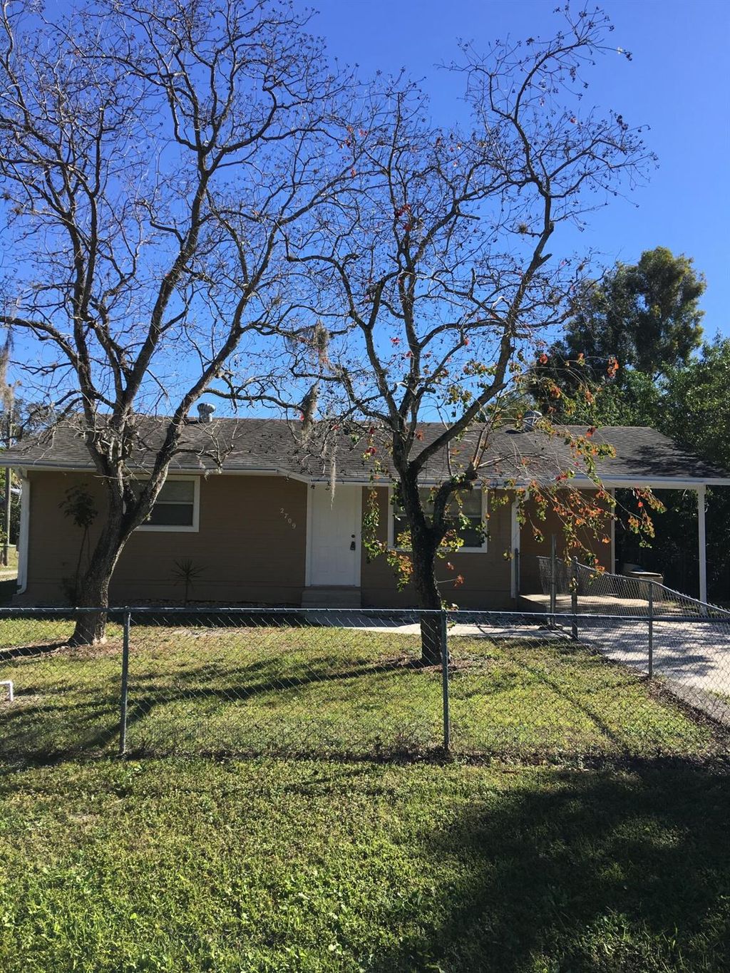 Photo of 2706 Pineview Drive, Fort Pierce, FL 34981 (MLS # R10969367)