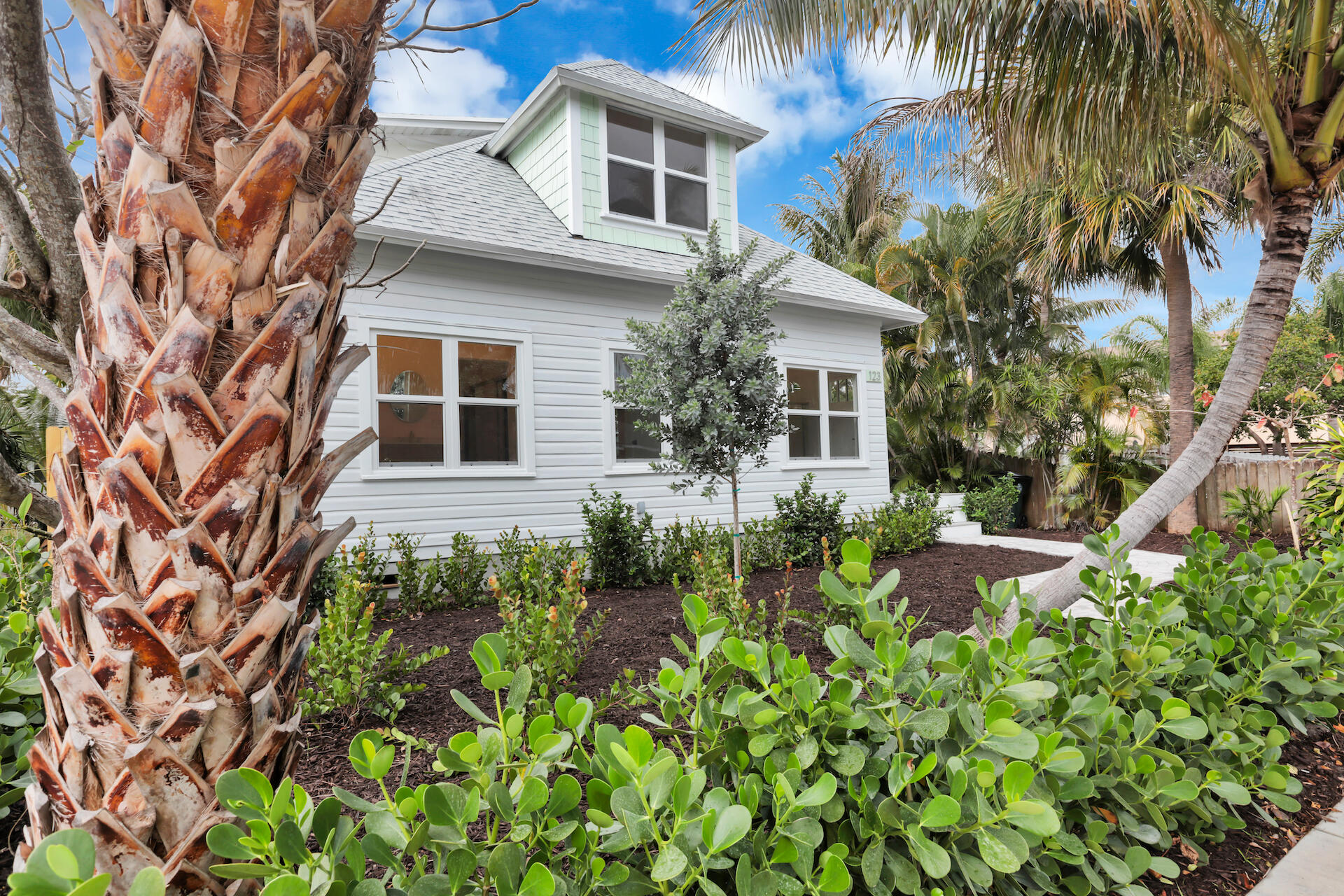 LAKE WORTH TOWN OF - Residential