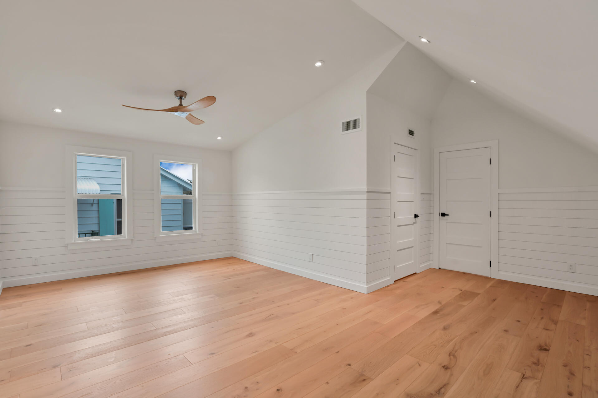 LAKE WORTH TOWN OF - Residential