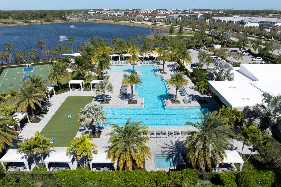 ALTON NEIGHBORHOOD - Residential Lease