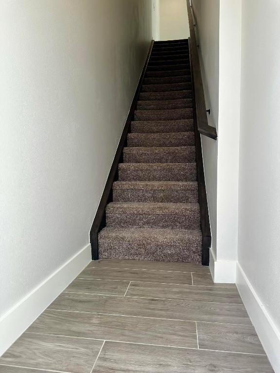 ALTON NEIGHBORHOOD - Residential Lease