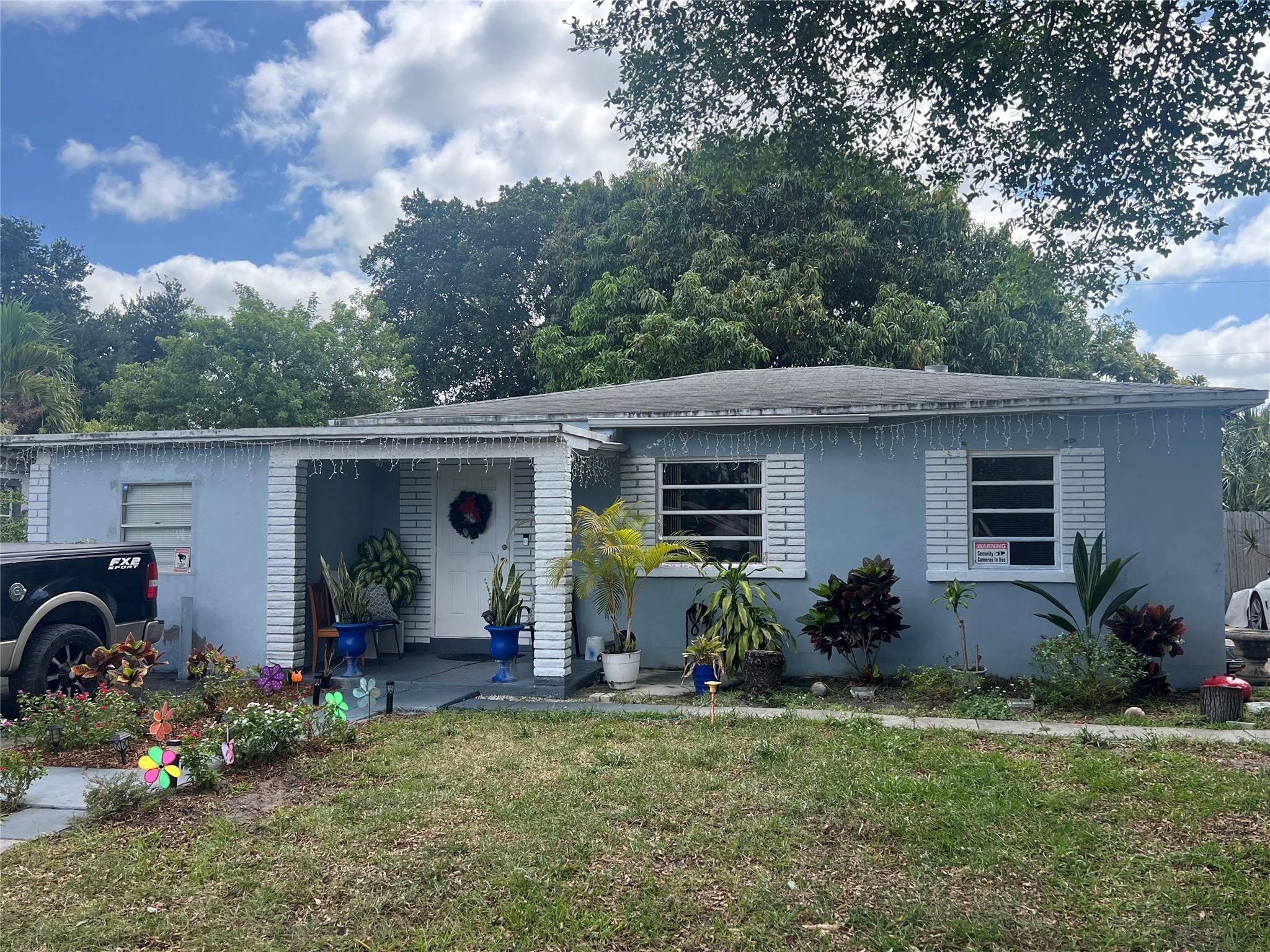 10521 NW 35th Ct