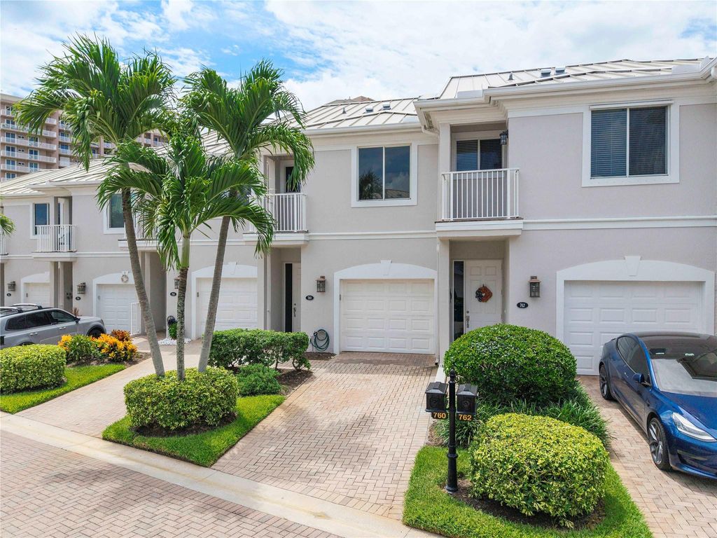 Photo of 760 Seaview Drive, Juno Beach, FL 33408 (MLS # B26028151)