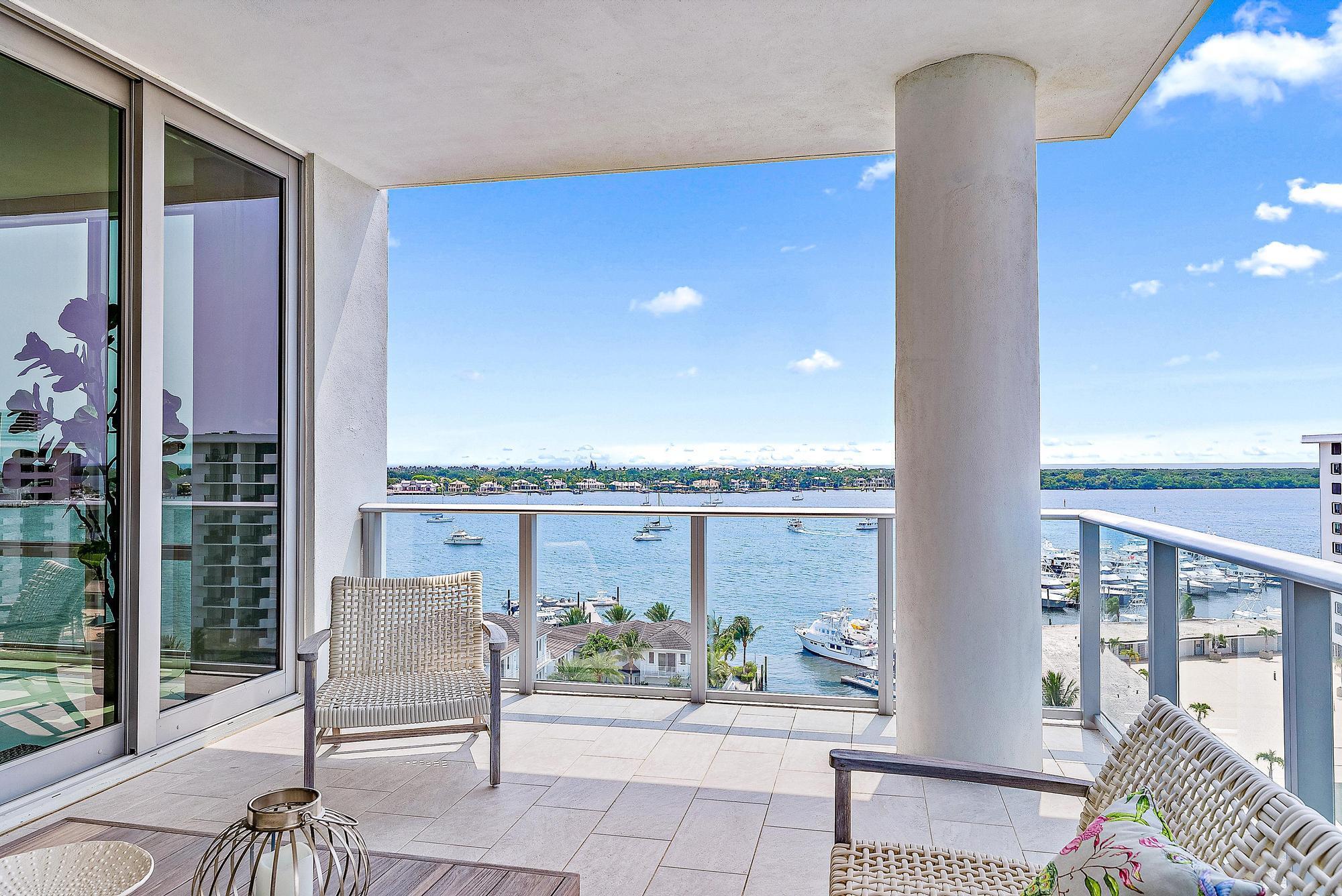 WATER CLUB - Residential